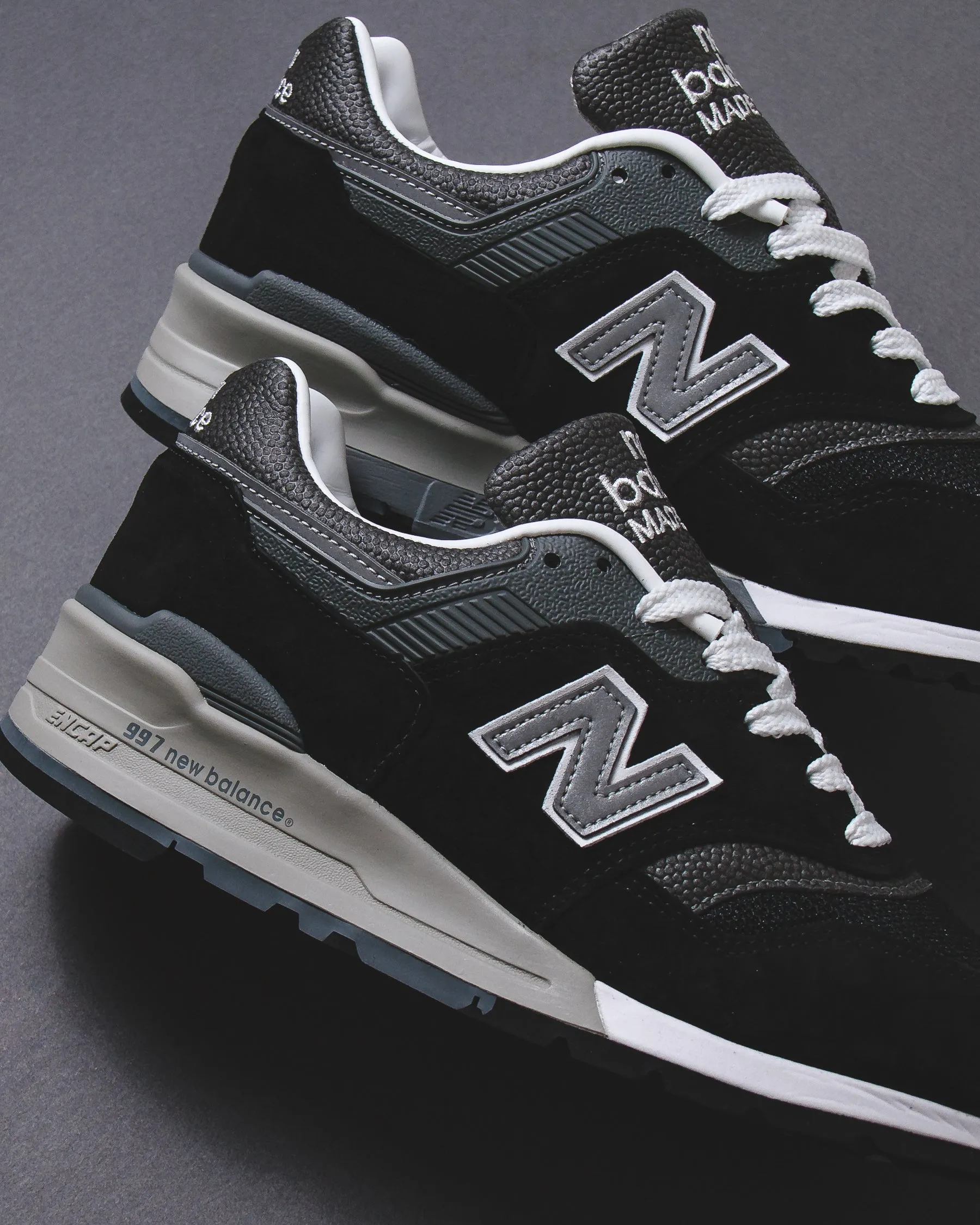 New Balance Unisex Made in USA 997 Black U997BK Flexibility
