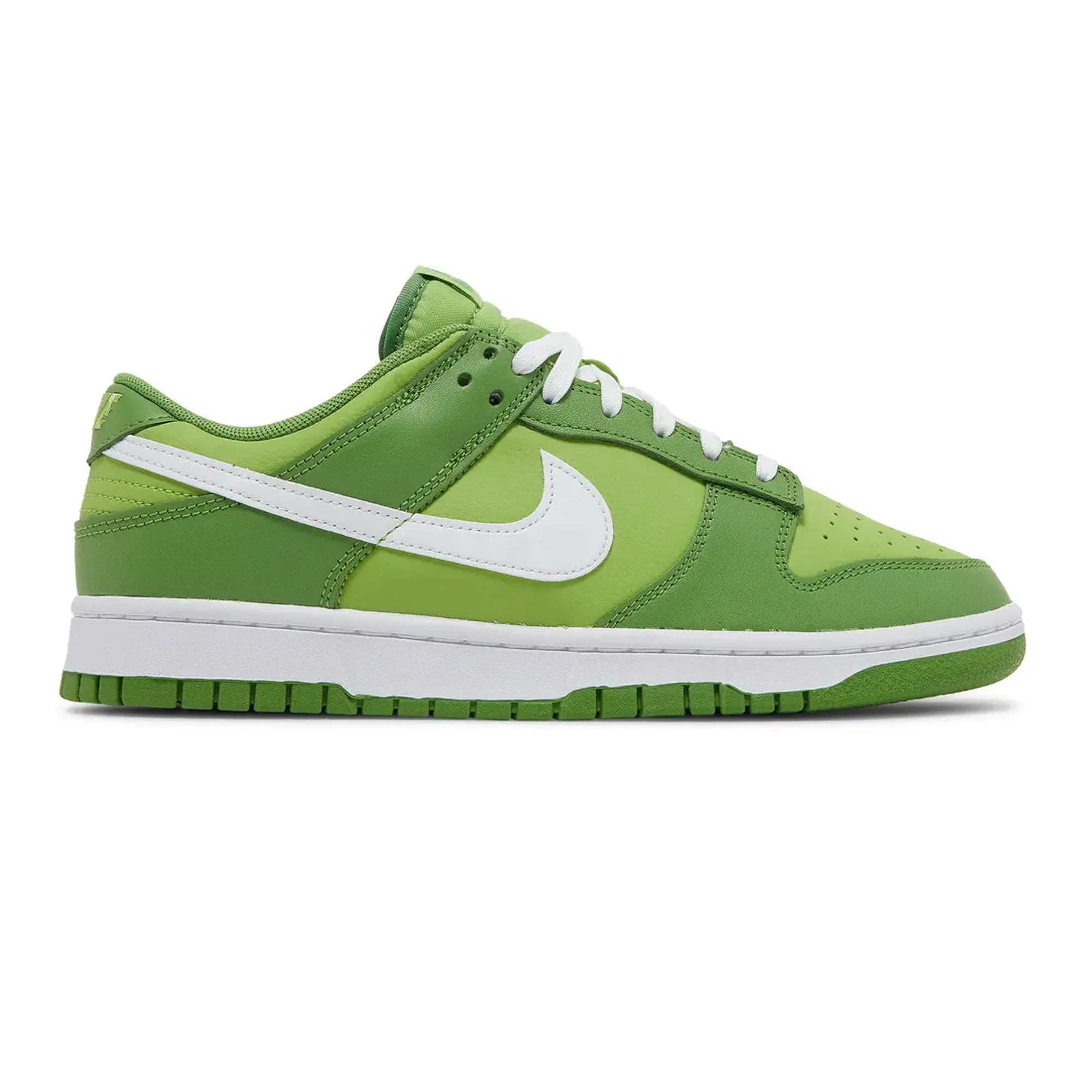 Nike Dunk Low 'Chlorophyll' (2022) forest walk