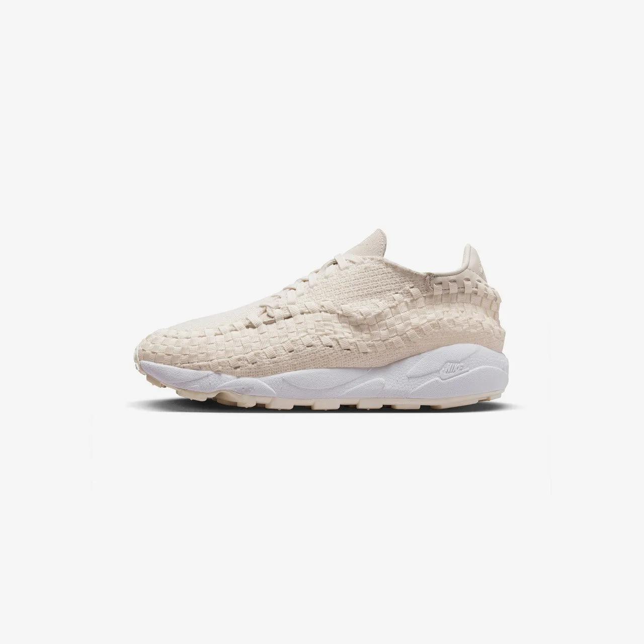 Wmns Air Footscape Woven Sweat Resistant Urban Stroll Game Ready