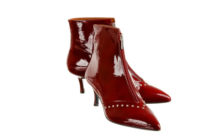 Dan Passion Bold Life fashionable footwear