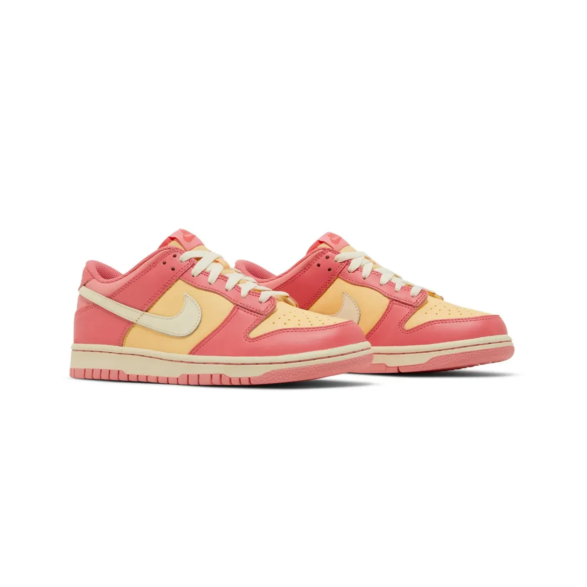 Airport Easy Firm Edge Dunk Low 'Strawberry Peach Cream' GS (2023)