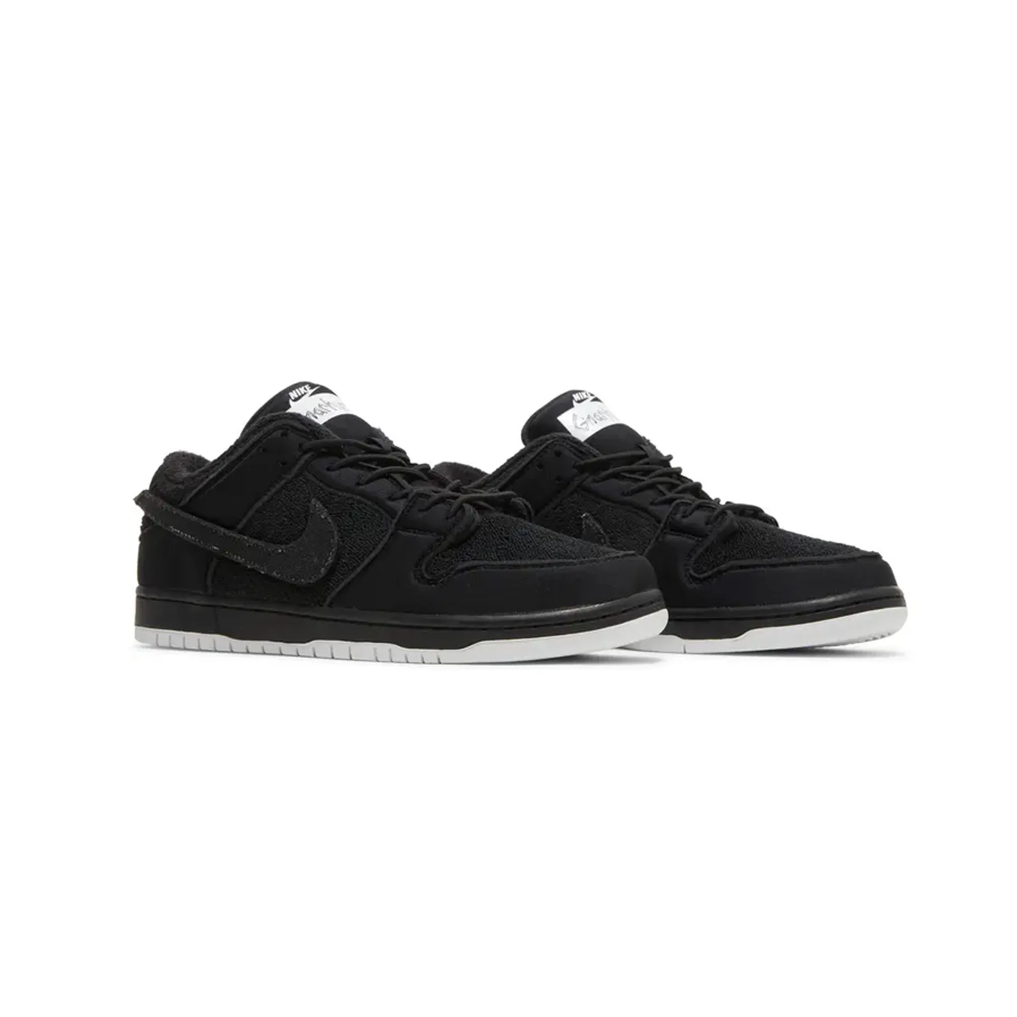Nike SB Dunk Low x Gnarhunters 'Black' (2022) Posture aid Dad Pick