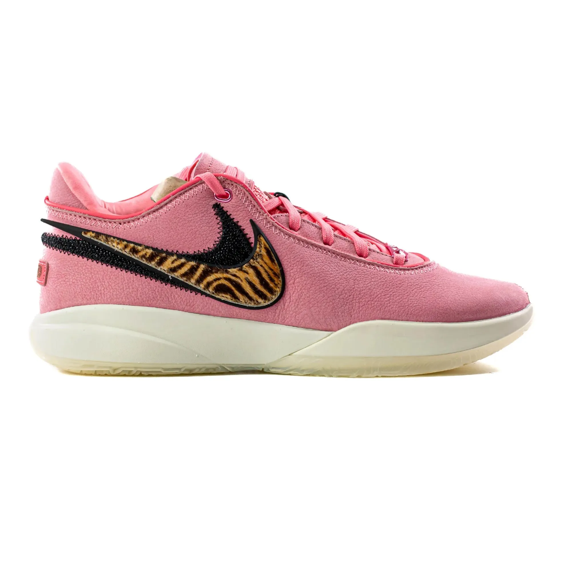 LeBron 20 'South Beast' (2022) Step Ahead