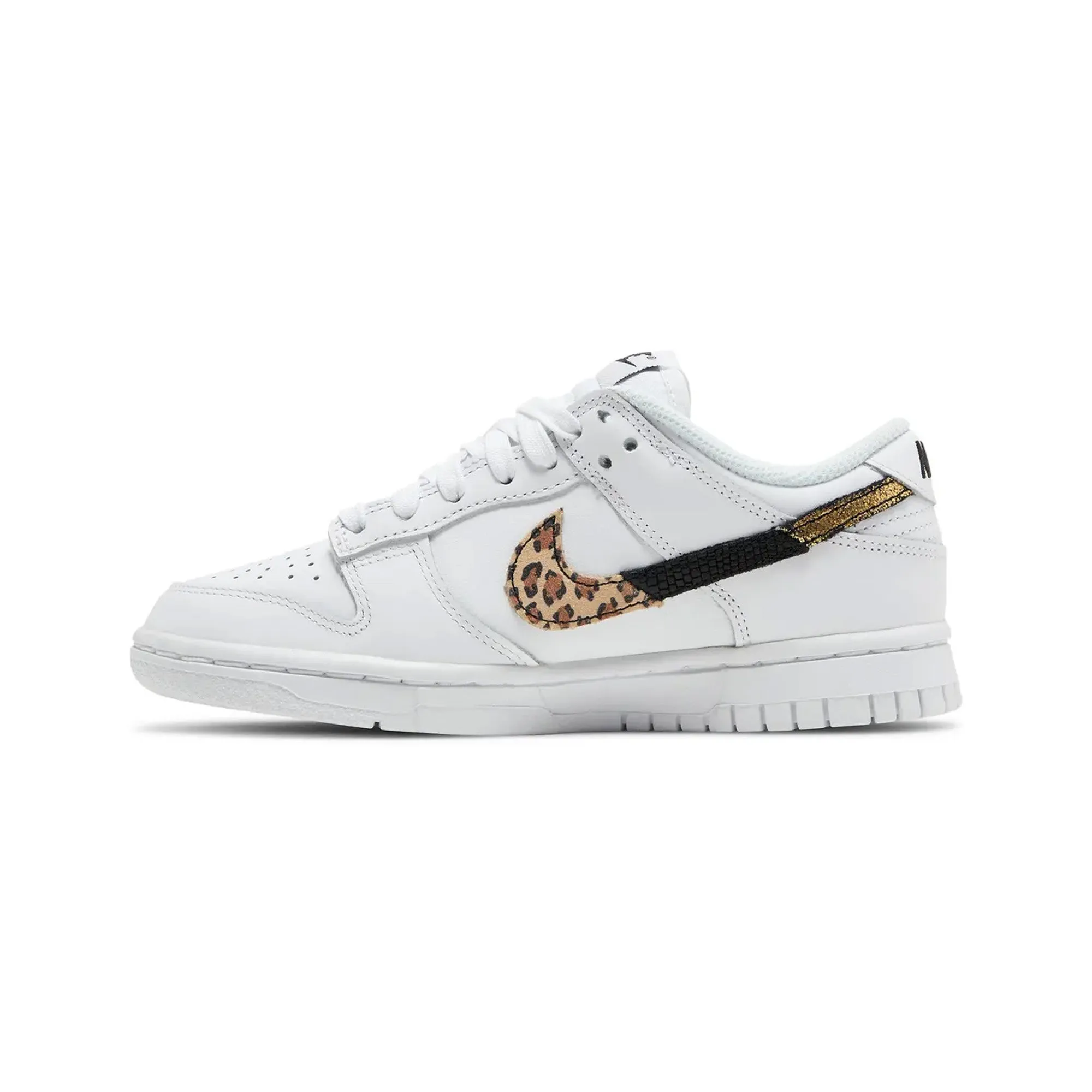 Supportive Core Office Workers Nike Dunk Low SE 'Animal Instinct' W