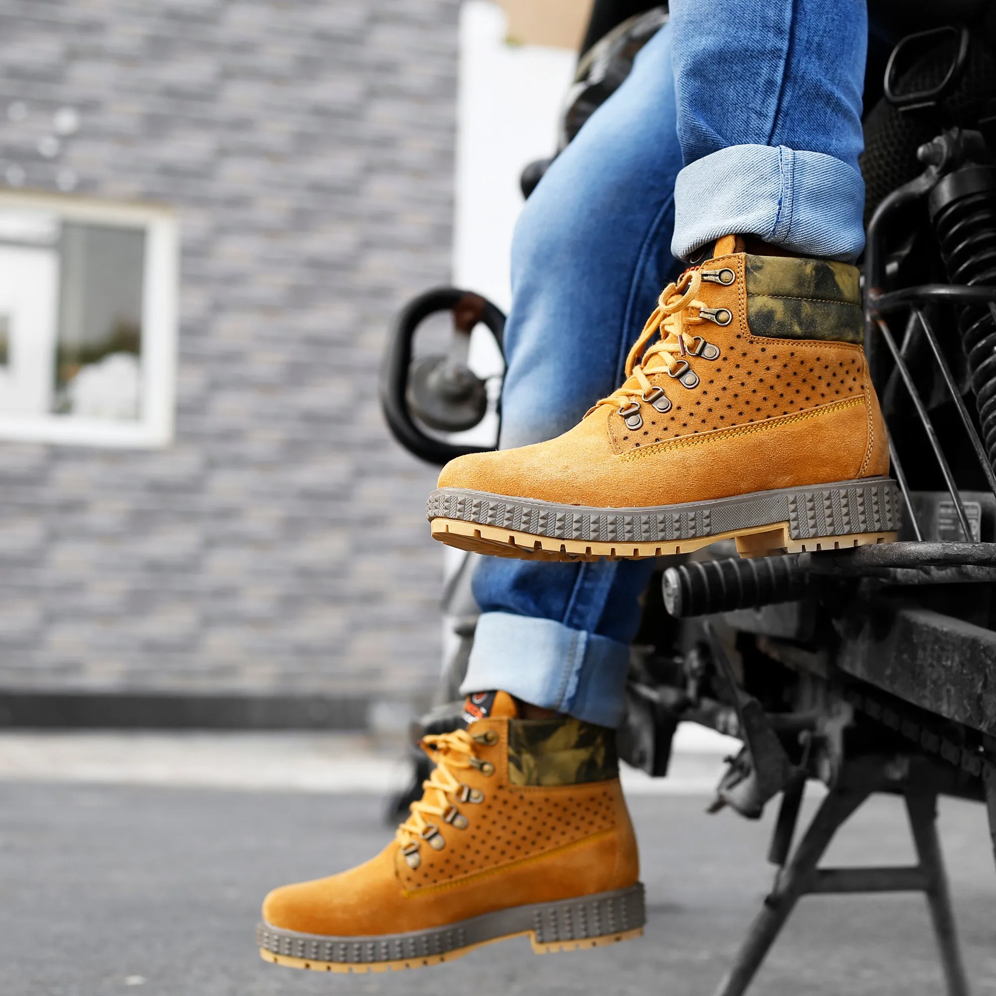 warm glow Bacca Bucci URBAN Suede Leather Boots | Durable Suede Leather for Extra Comfort & Breathability