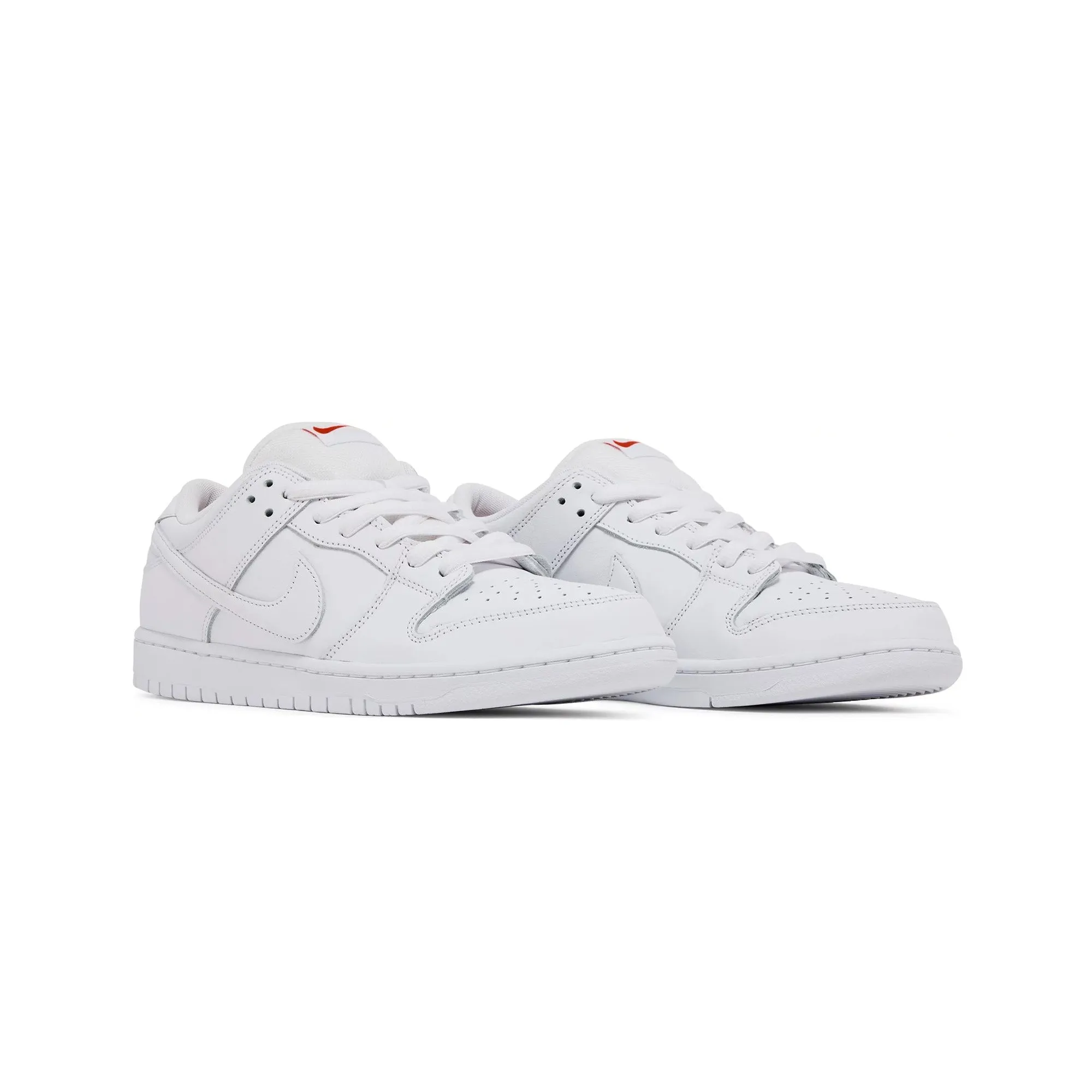 Ultra Light Urban Walkers Nike Dunk Low Pro SB 'Triple White'