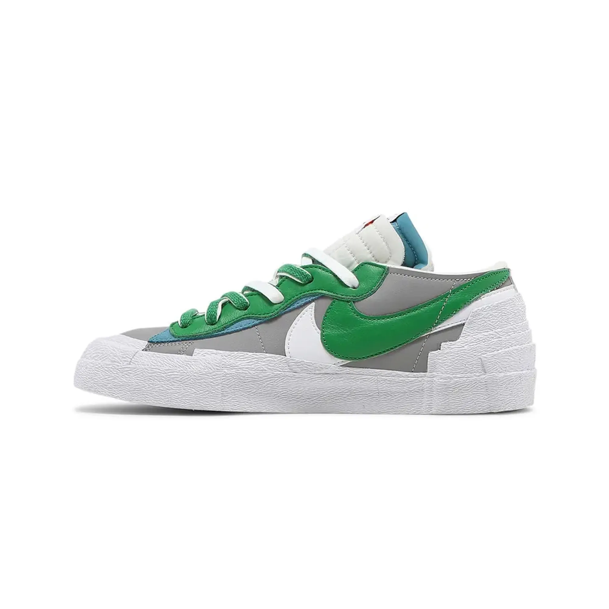 Work Nike Blazer Low x Sacai 'Medium Grey Classic Green'