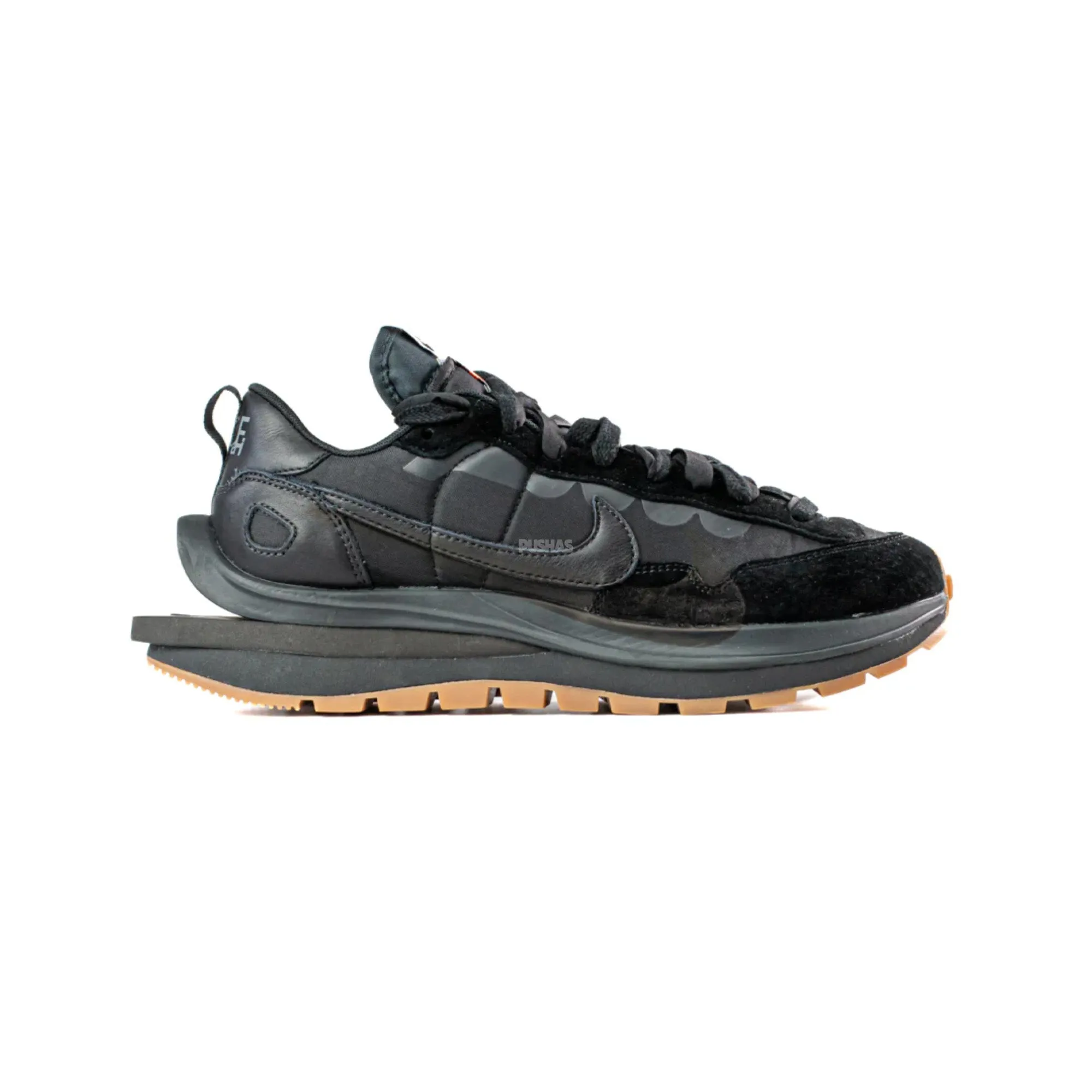 Vaporwaffle x Sacai 'Black Gum' (2022) Camera Look Form Ease