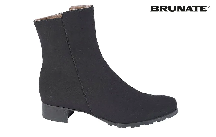 Br Moss Black Reliable Performance Timeless Quality
