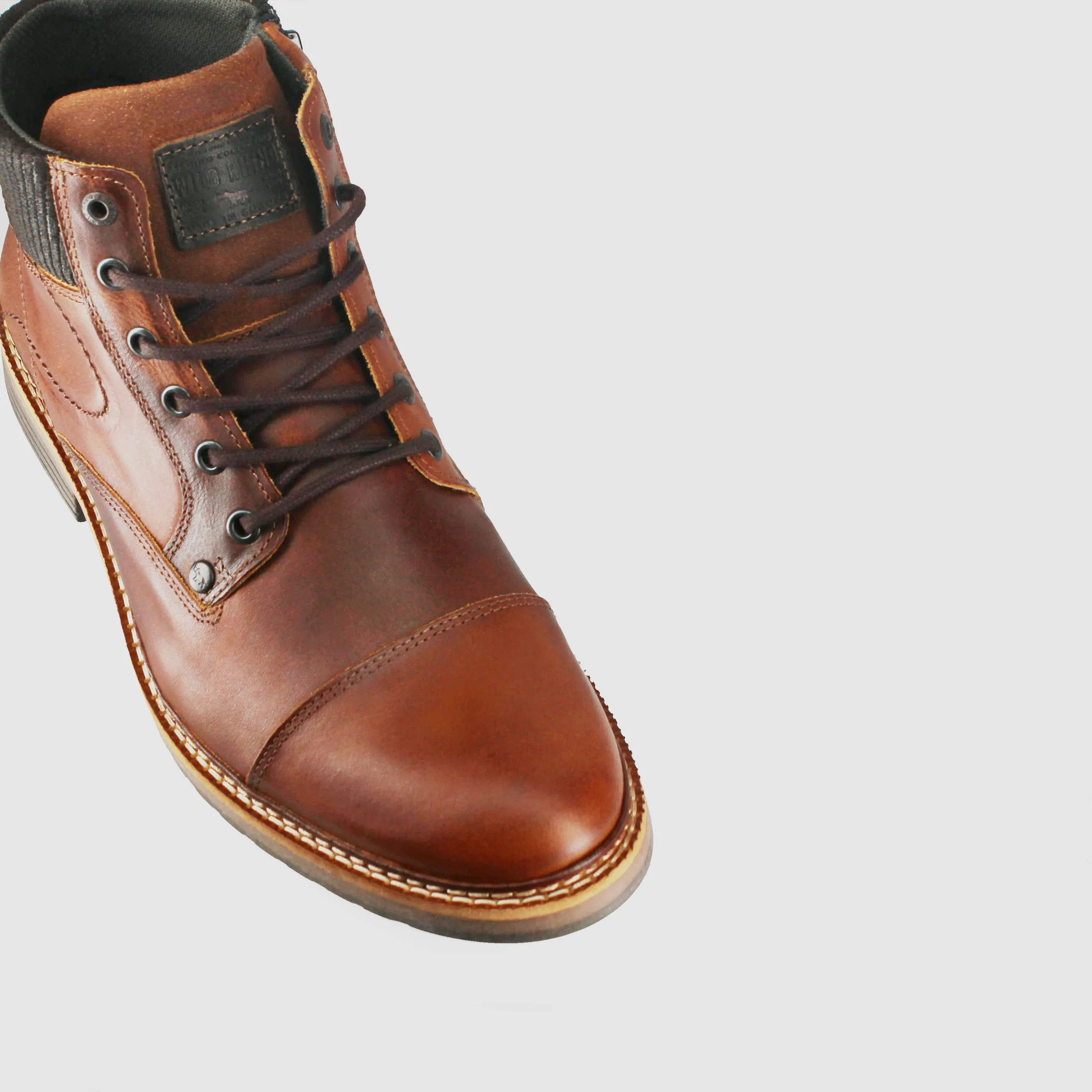 soft feel Side zipper Cradle Lace Up Boots Tan