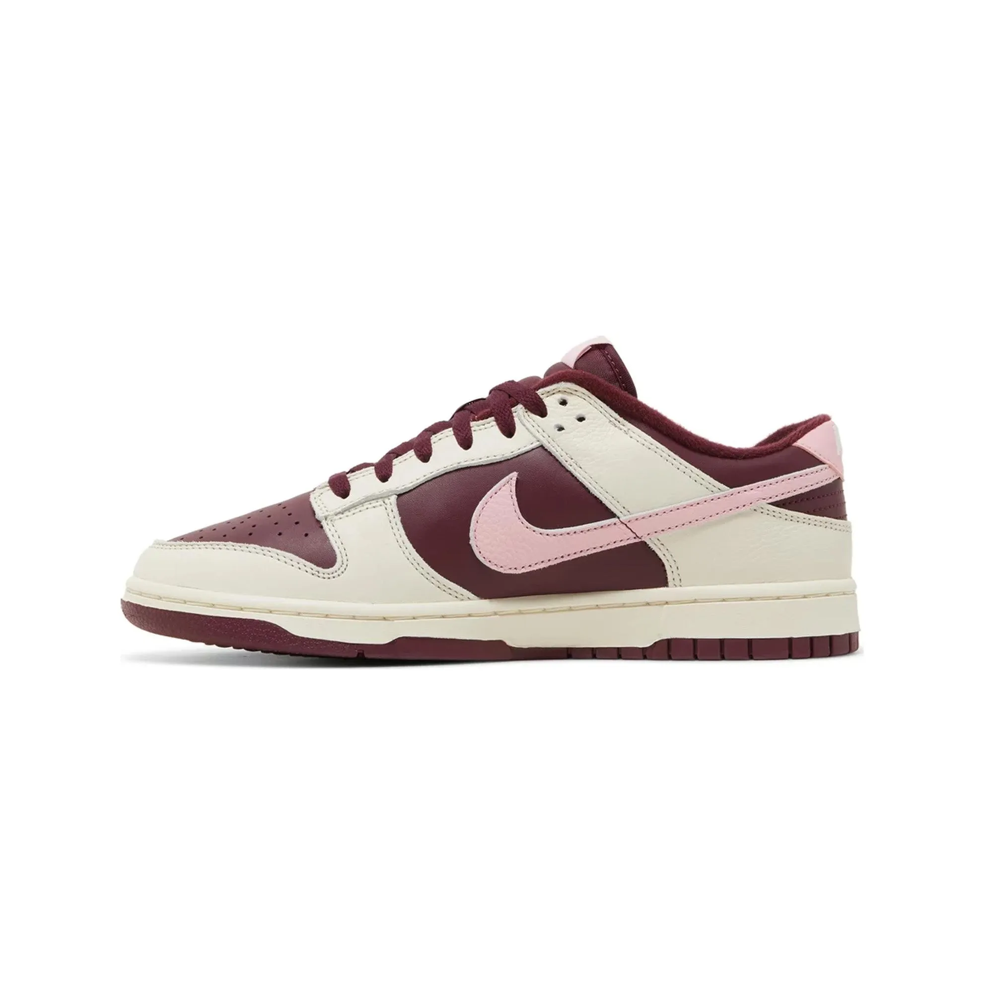 Lace Tie Nike Dunk Low Retro PRM 'Valentine's Day' (2023)