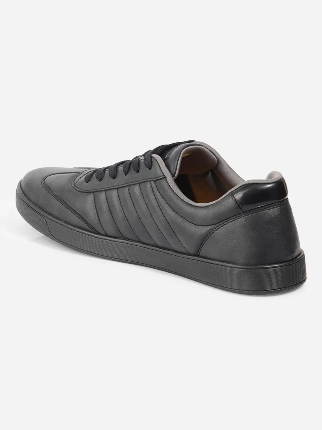 Rockered Outsole Design Men's Black Lace Up Sneakers IX6020