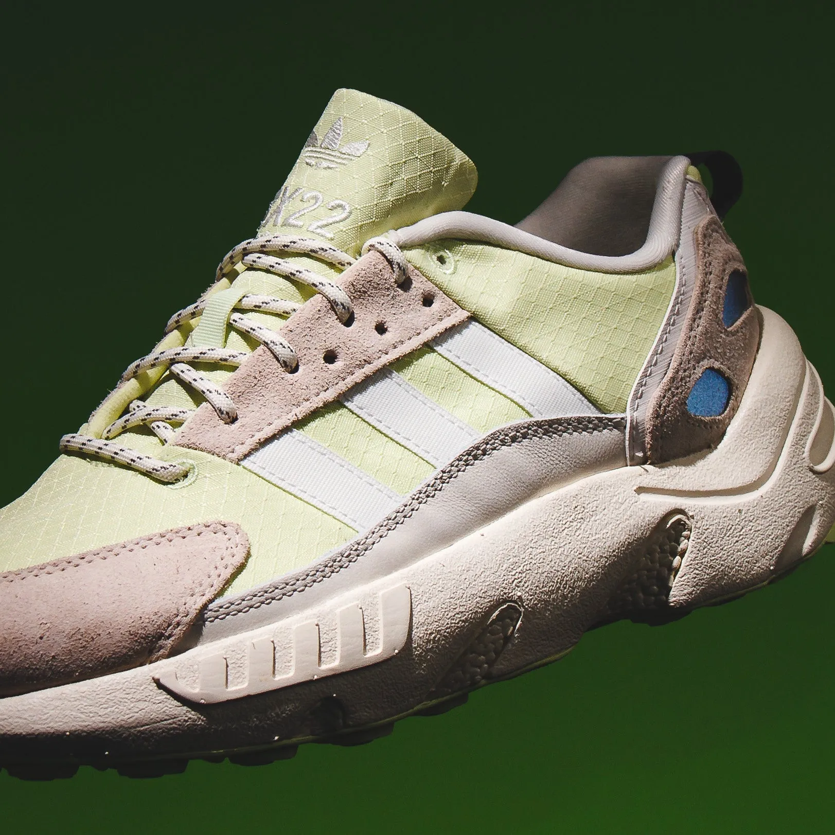 Dust Free Ultra Light Airport Travel Adidas Originals Men ZX 22 Boost Off White GY5271