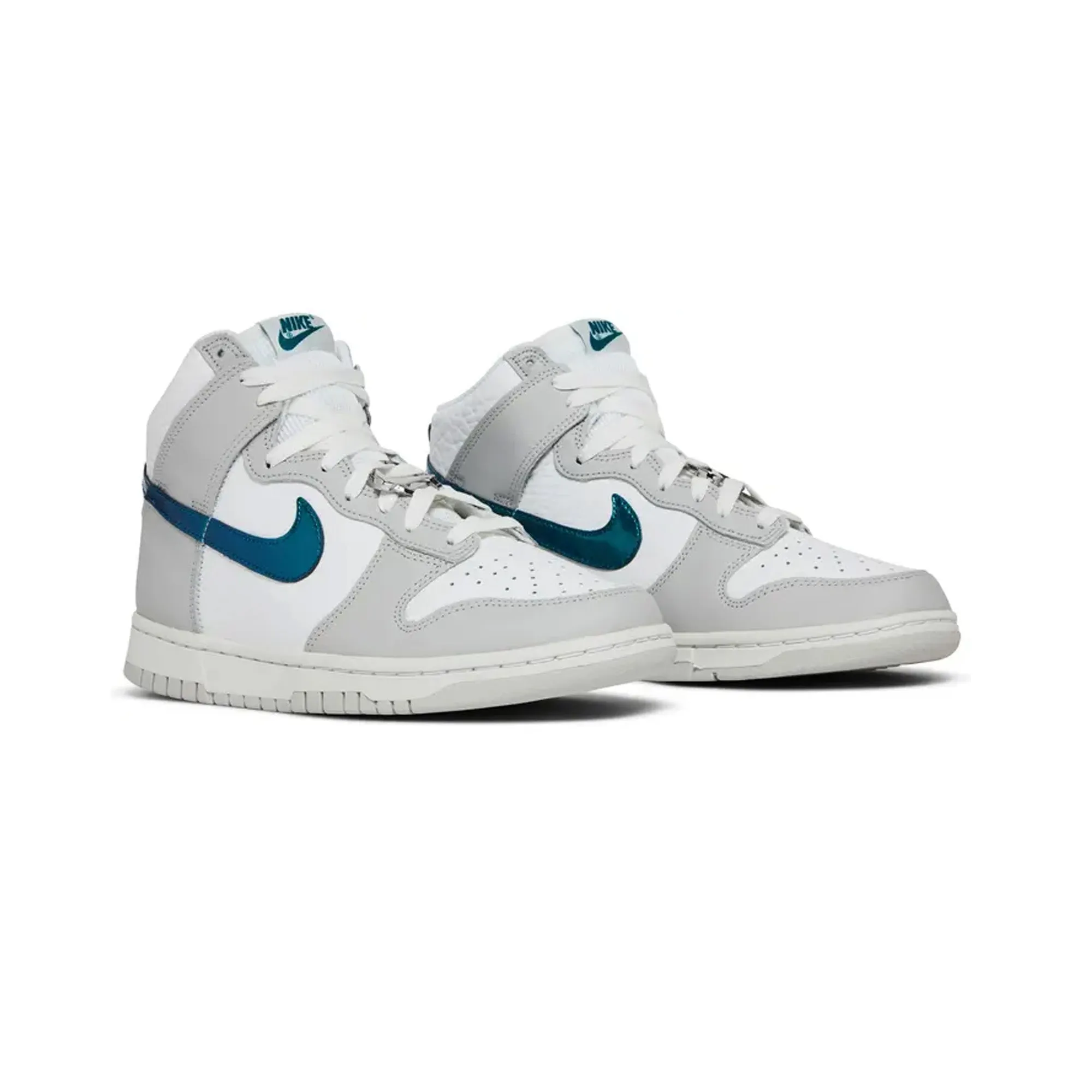 Court Grip Nike Dunk High 'FLS' W (2022)
