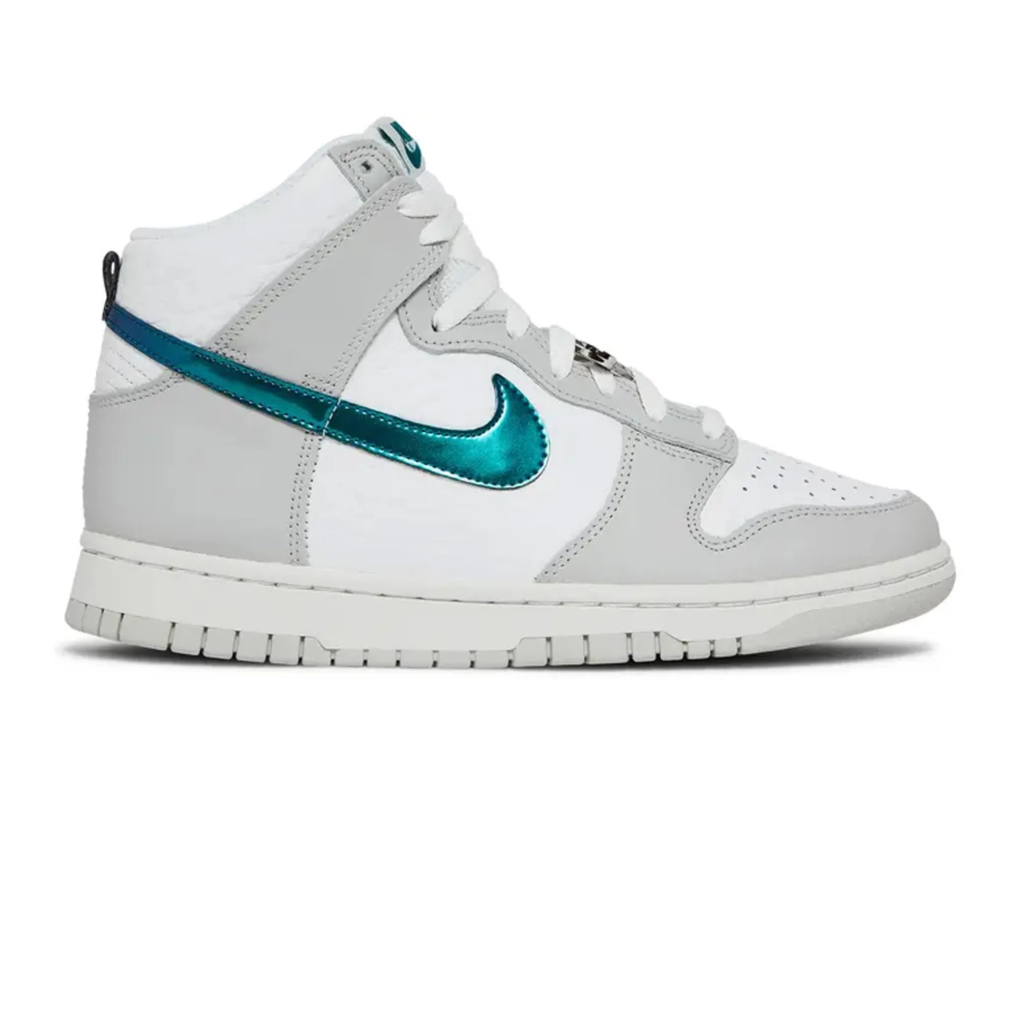 All Day Weekend Warriors Gloss Finish Nike Dunk High 'FLS' W (2022)