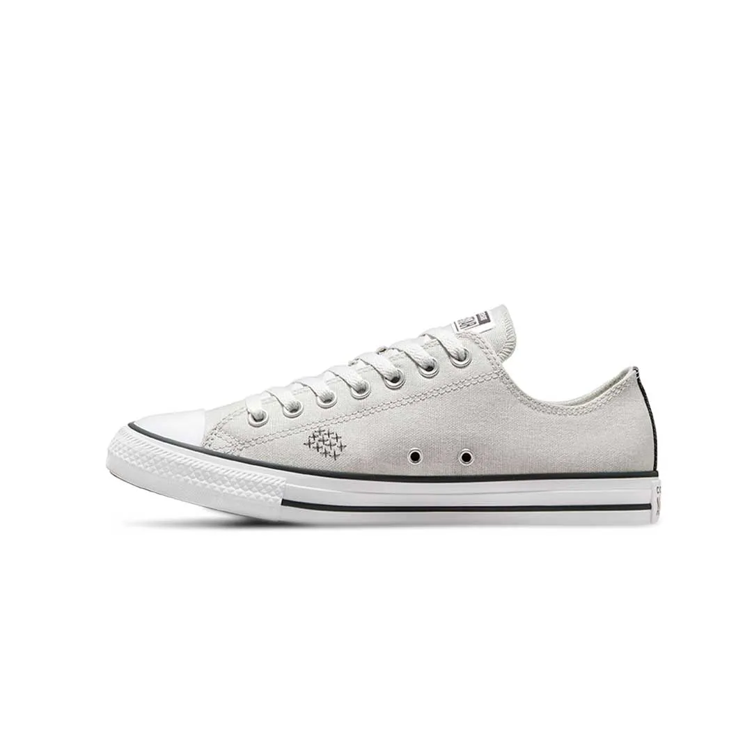 photo shoot Converse - Unisex Chuck Taylor All Star Low Top Shoes (A08623C)