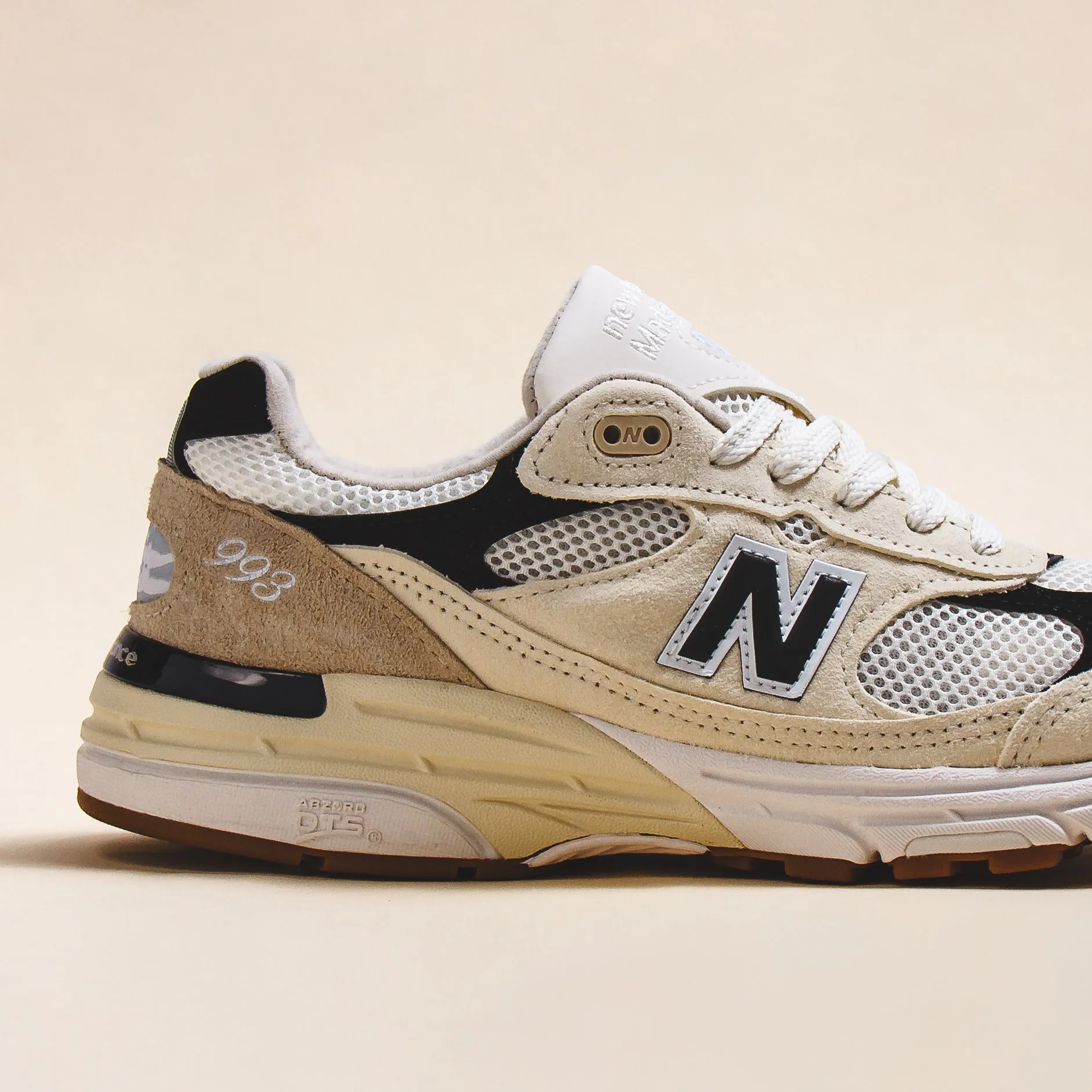 New Balance Unisex 993 Sea Salt Made In USA U993WS Vintage Love