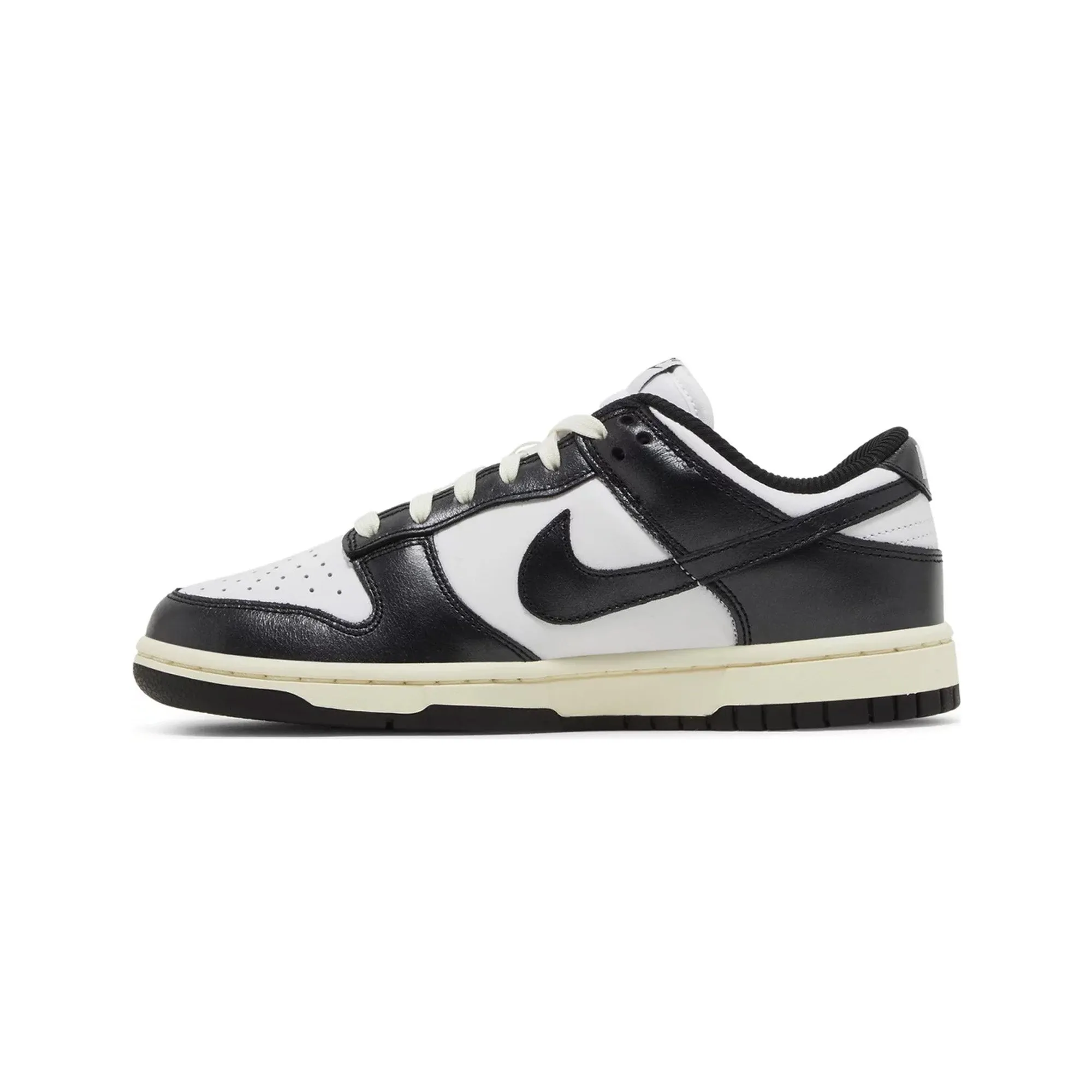 Beauty Walk Nike Dunk Low Vintage 'Panda' Women's (2023)