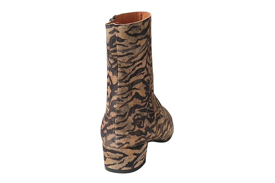 DAN WILDE ZEBRA Businessman Velcro Closure