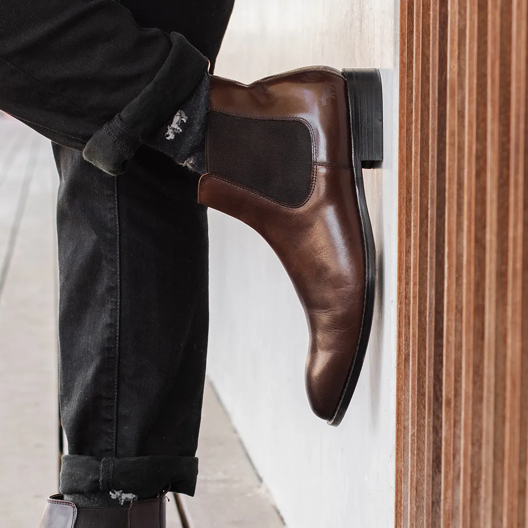 Narrow Fit Classic Outfit Dawson Chelsea Boots Dark Brown Tumbled