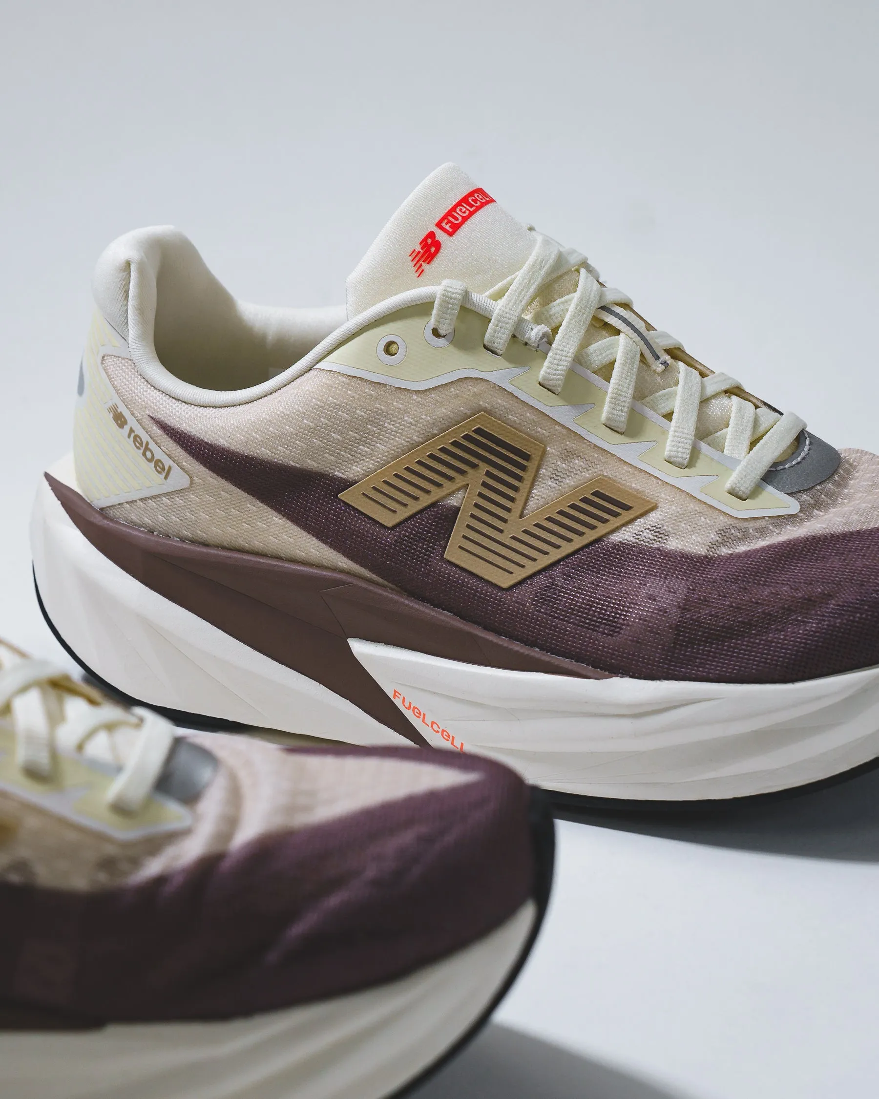 Strap Mode Pool Ready New Balance Men FuelCell Rebel v5 Angora Earth Shadow MFCXLY5