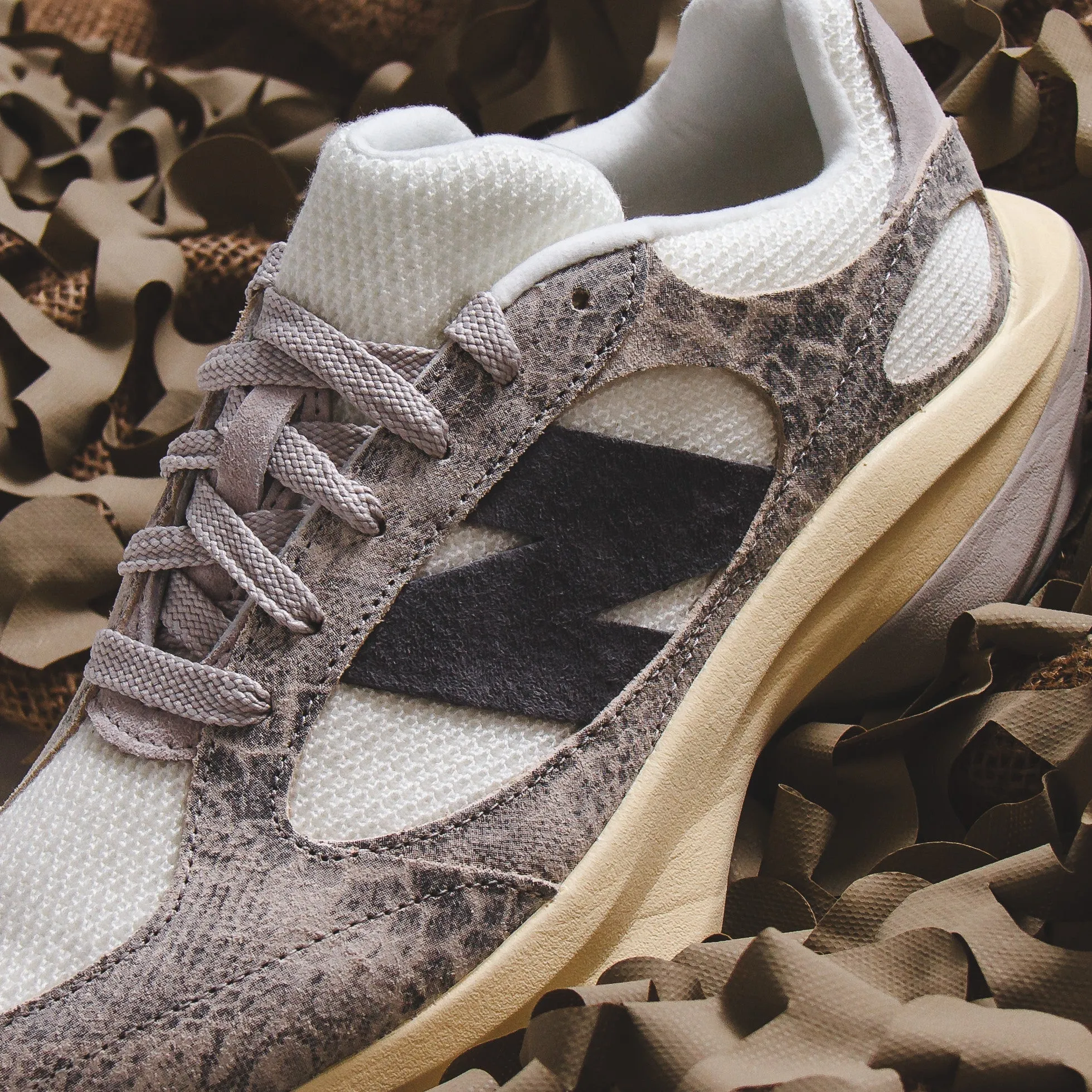 Airport Easy Bright Gold New Balance UWRPD Runner Snakeskin UWRPDNBS