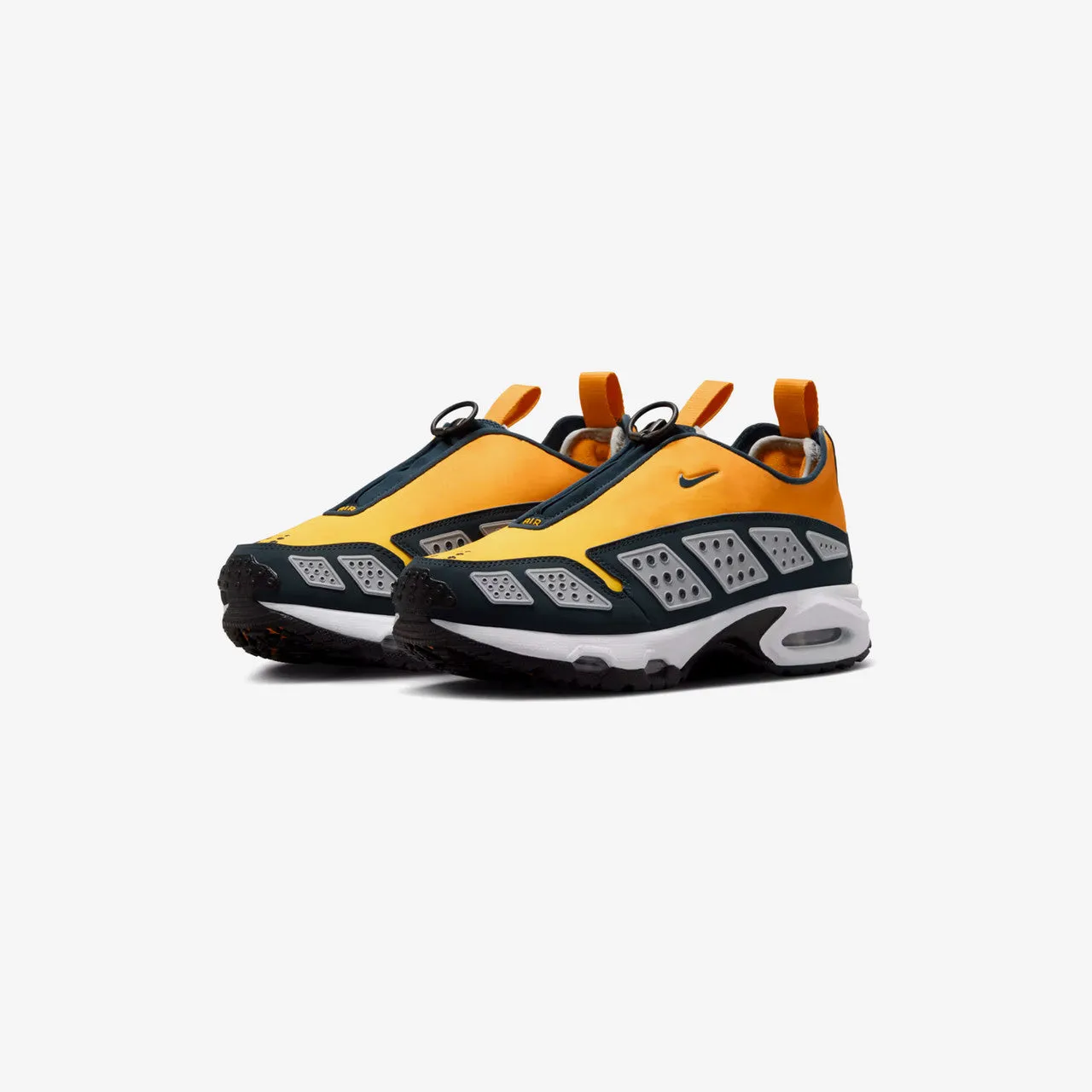 Wmns Air Max SNDR Short Trip