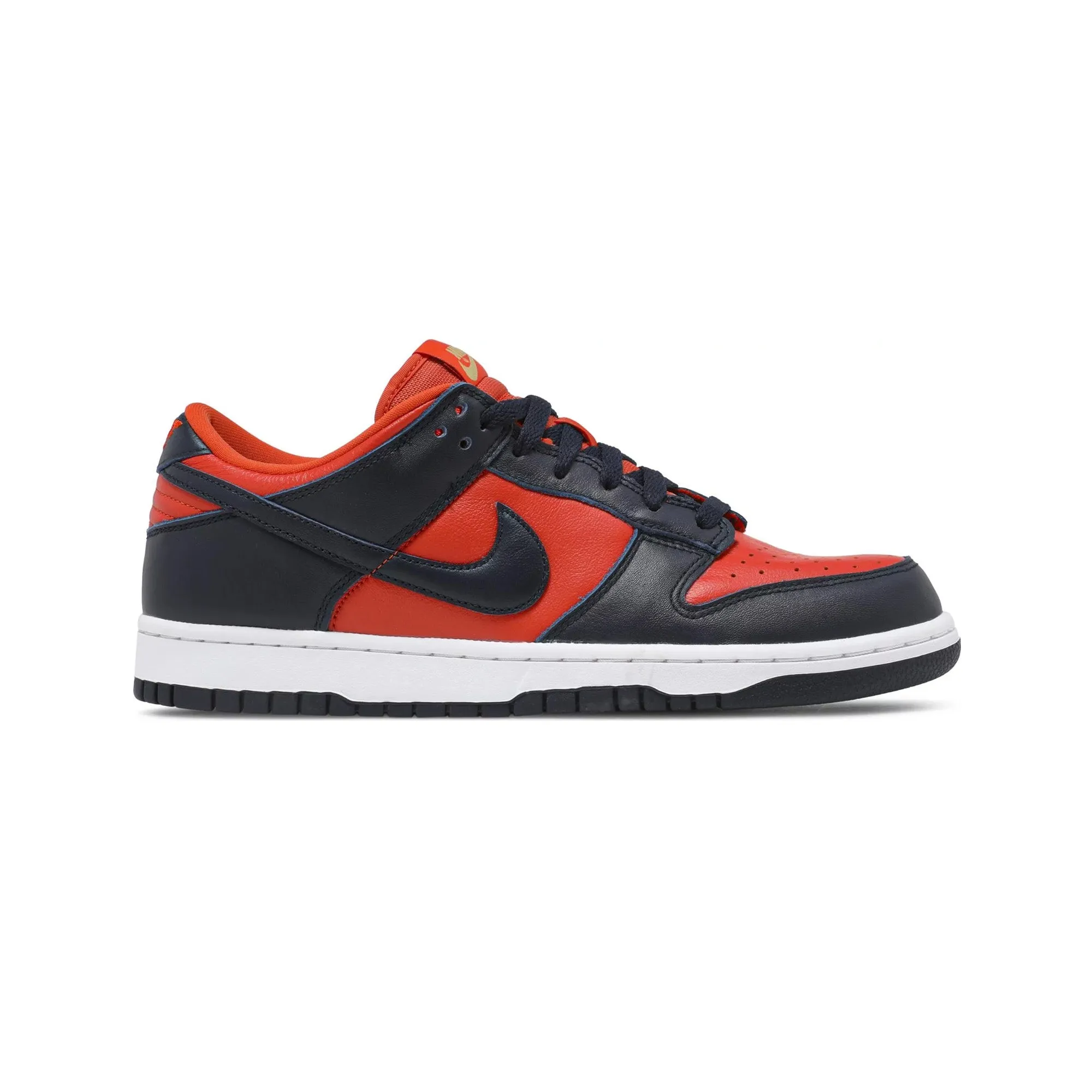 Curve Hug Dunk Low SP 'Champ Colours'