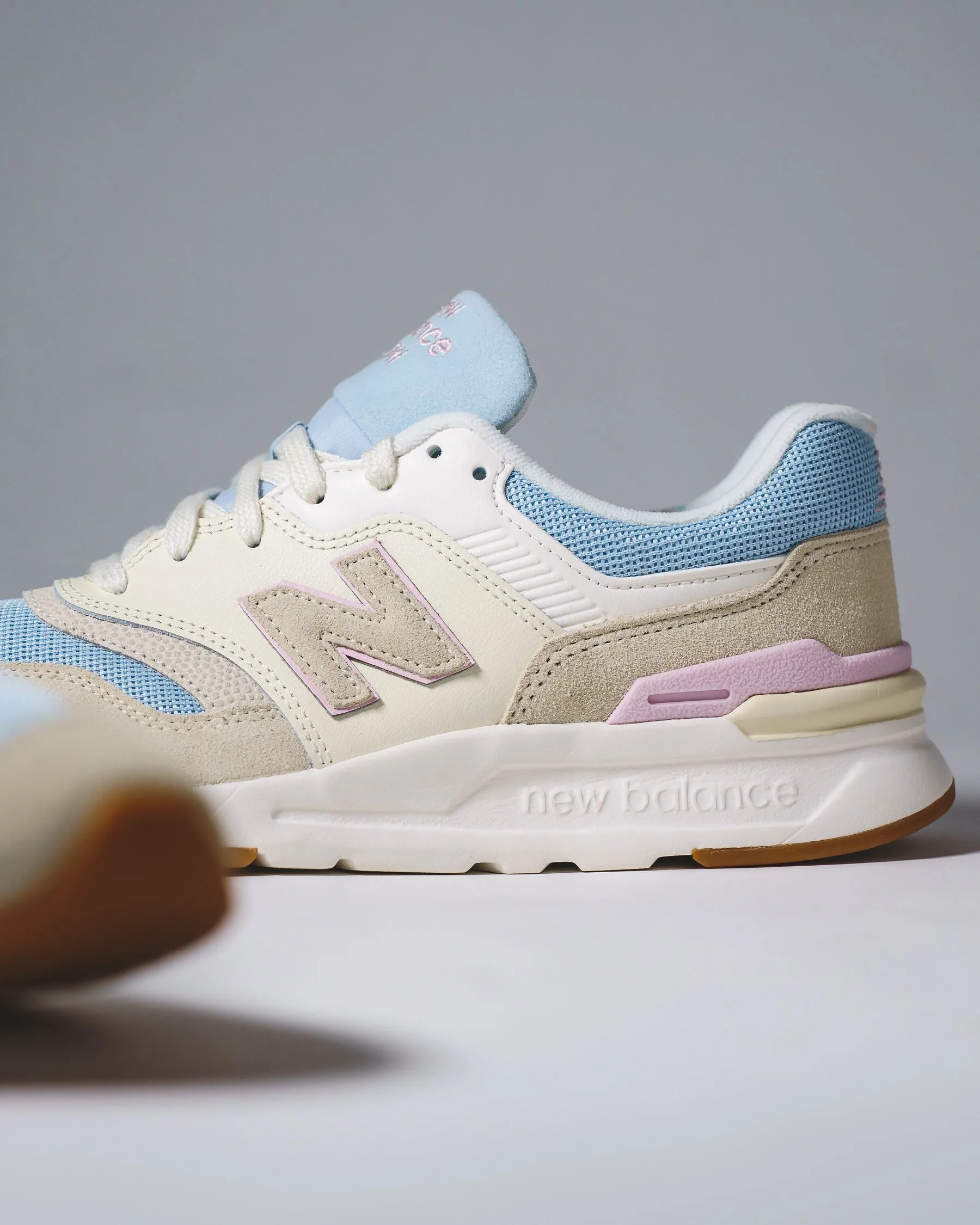 New Balance Women 997H CW997HZF Club Edge Joy Mood