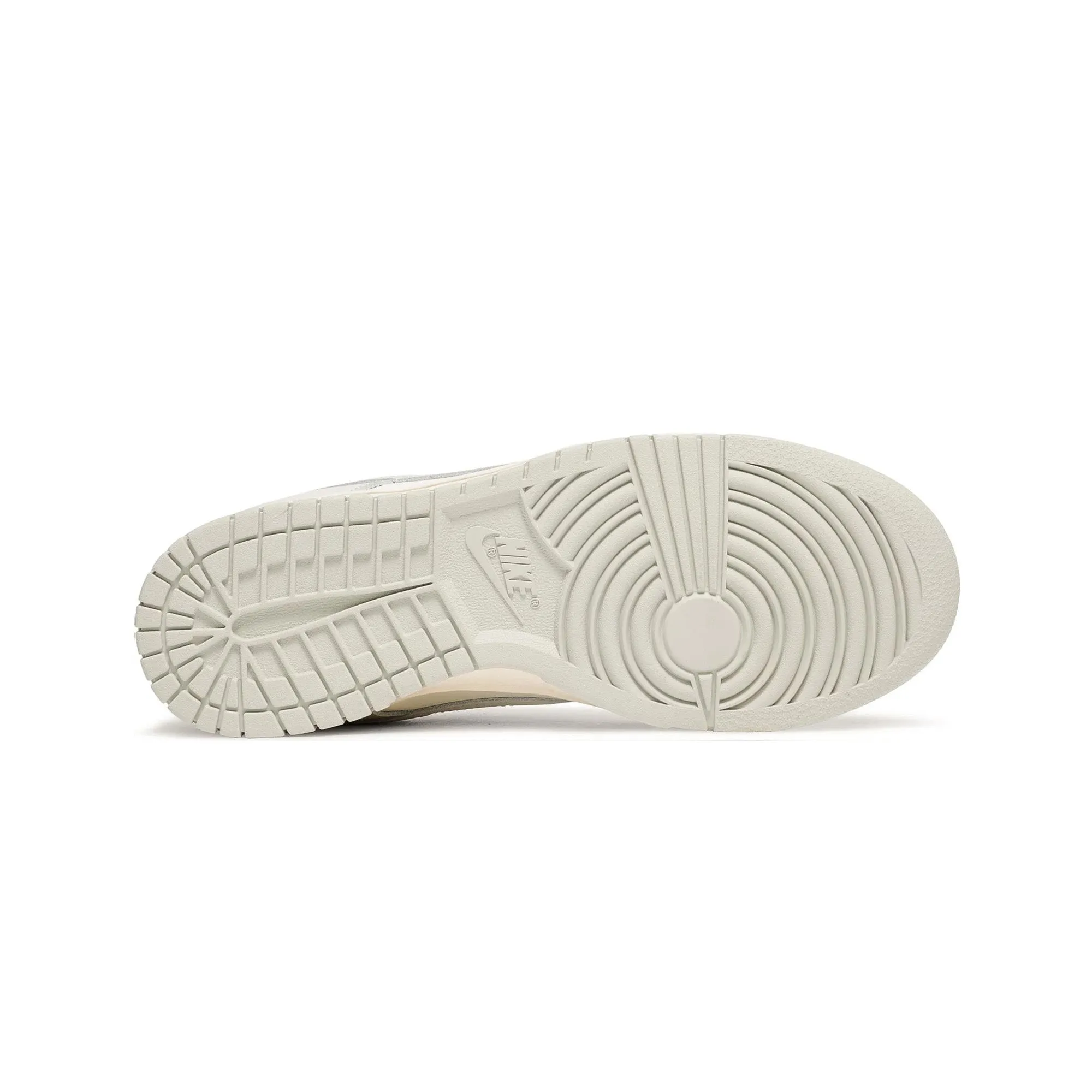 Seamless Fit Running Errands Shine Silver Nike Dunk Low 'Sail Light Bone' Women's (2021)
