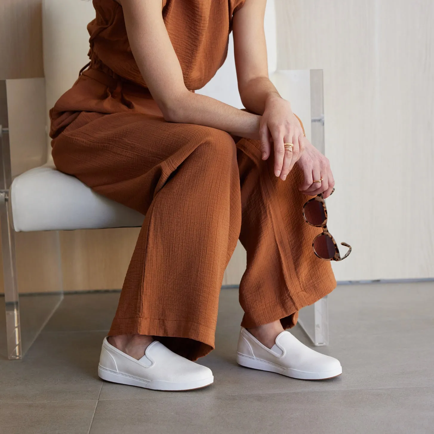 Encore Slip On Metatarsal View Stop Loose Fit