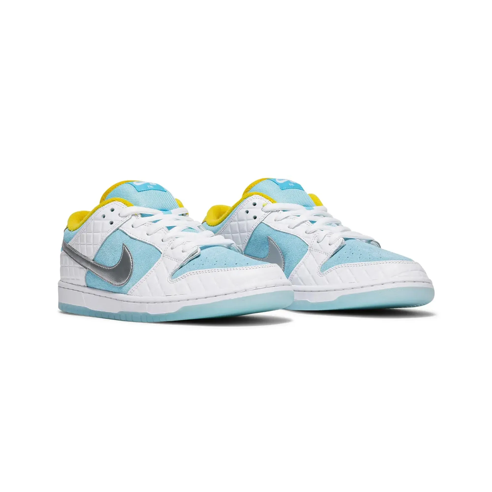 group walk Nike SB Dunk Low Pro x FTC 'Lagoon Pulse' (Regular Box)