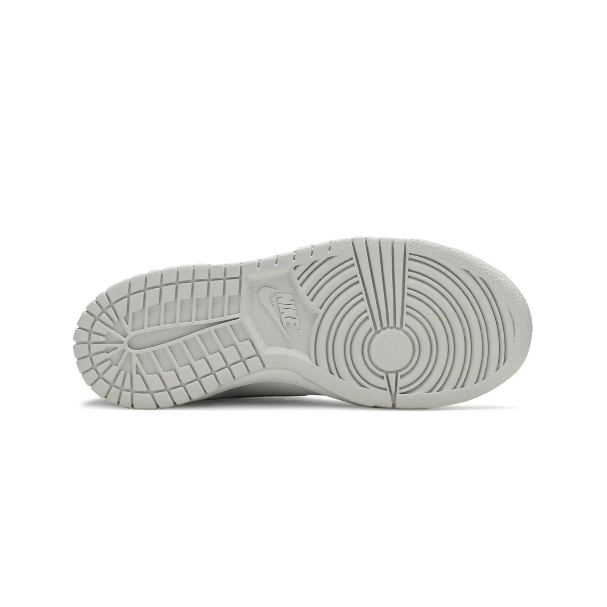 material On Trend Dunk High 'Vast Grey' GS