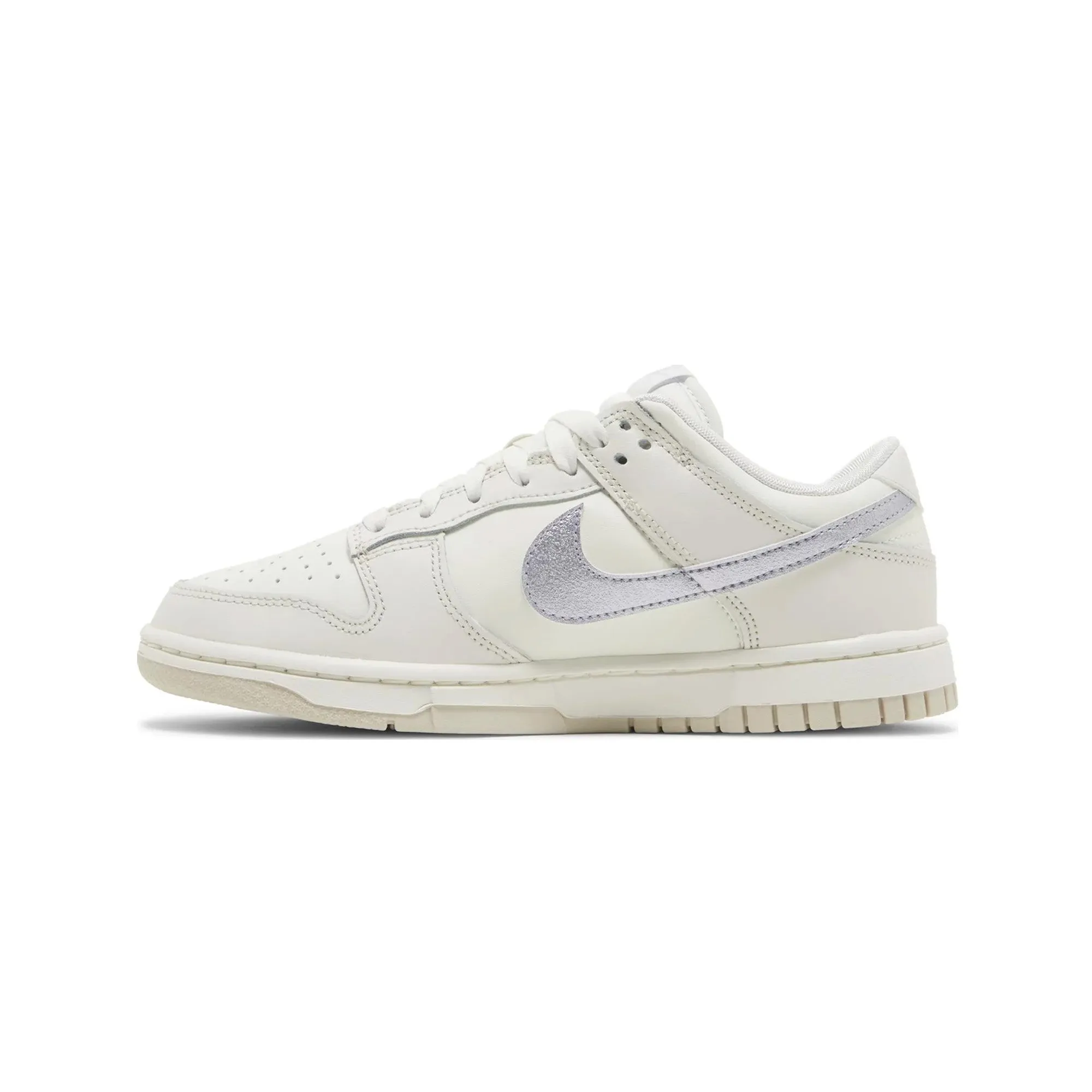Nike Dunk Low Essential 'Sail Oxygen Purple' Women's (2023) Trend Hot Durable Build Airport Travel