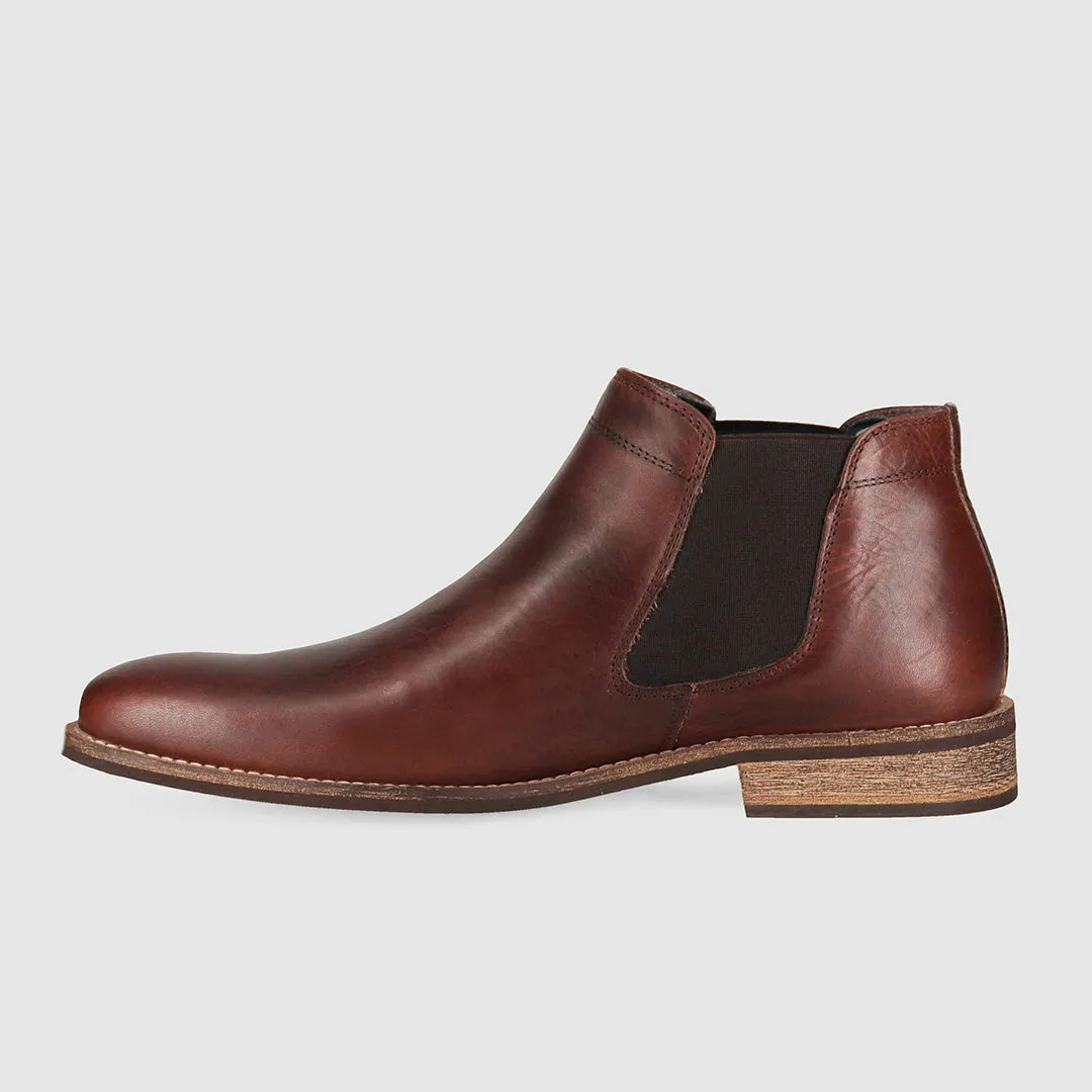 Resort Mode Drake Chelsea Boots Dark Brown Cozy Feel