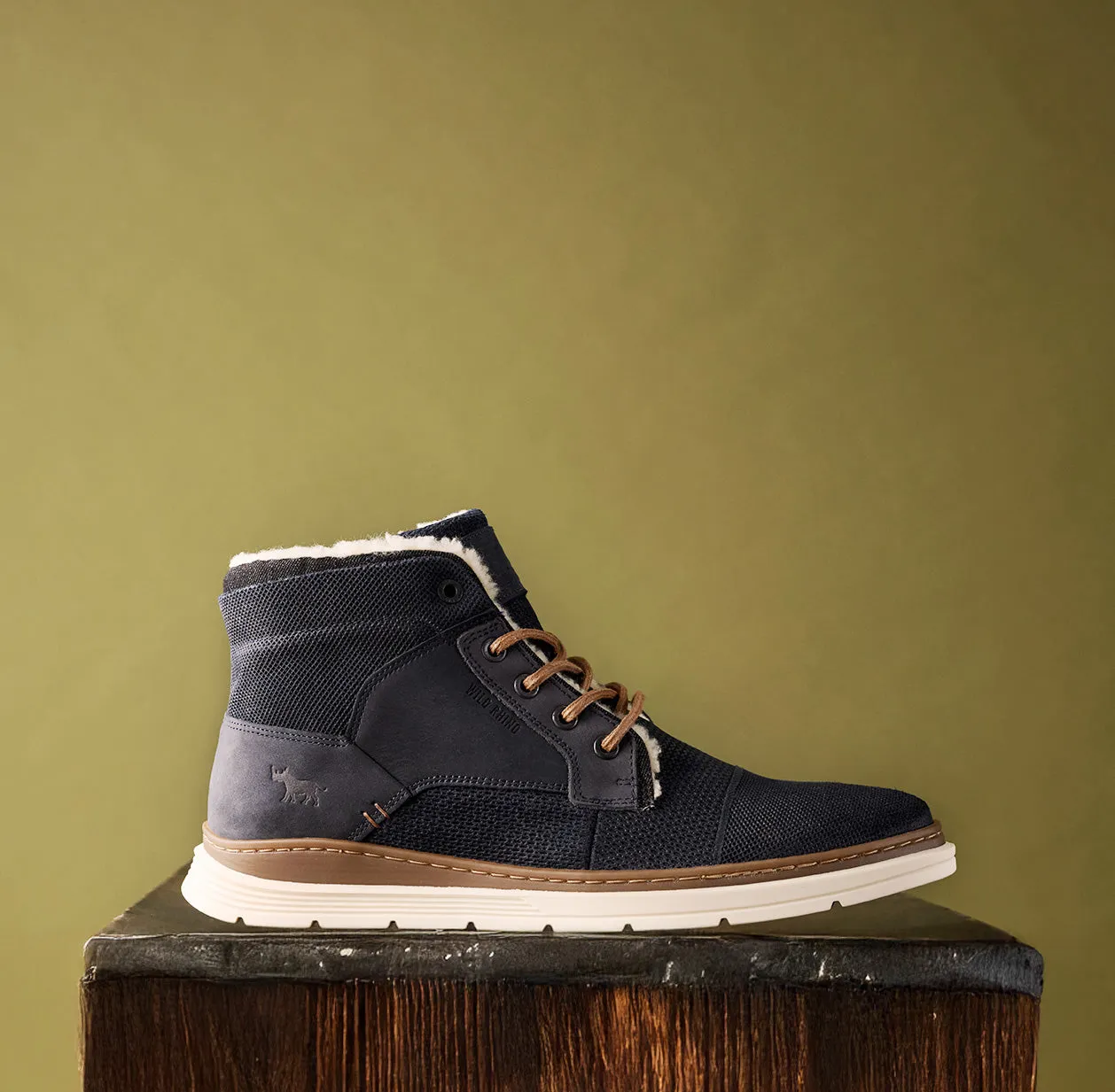Protective Design Strap Soil Lace Up Boots Navy