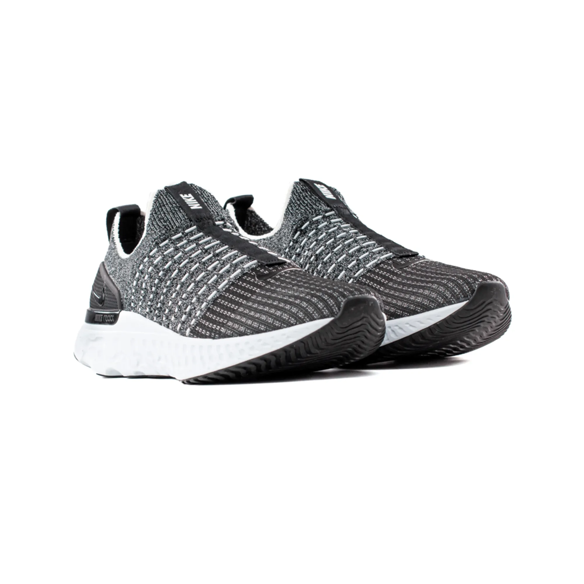 Quick Step Nike React Phantom Run Flyknit 2 'Black White Blend' (2020)