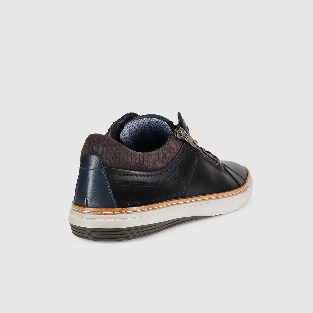Whistle Casual Shoes Black Pure Fit Flexible Grip
