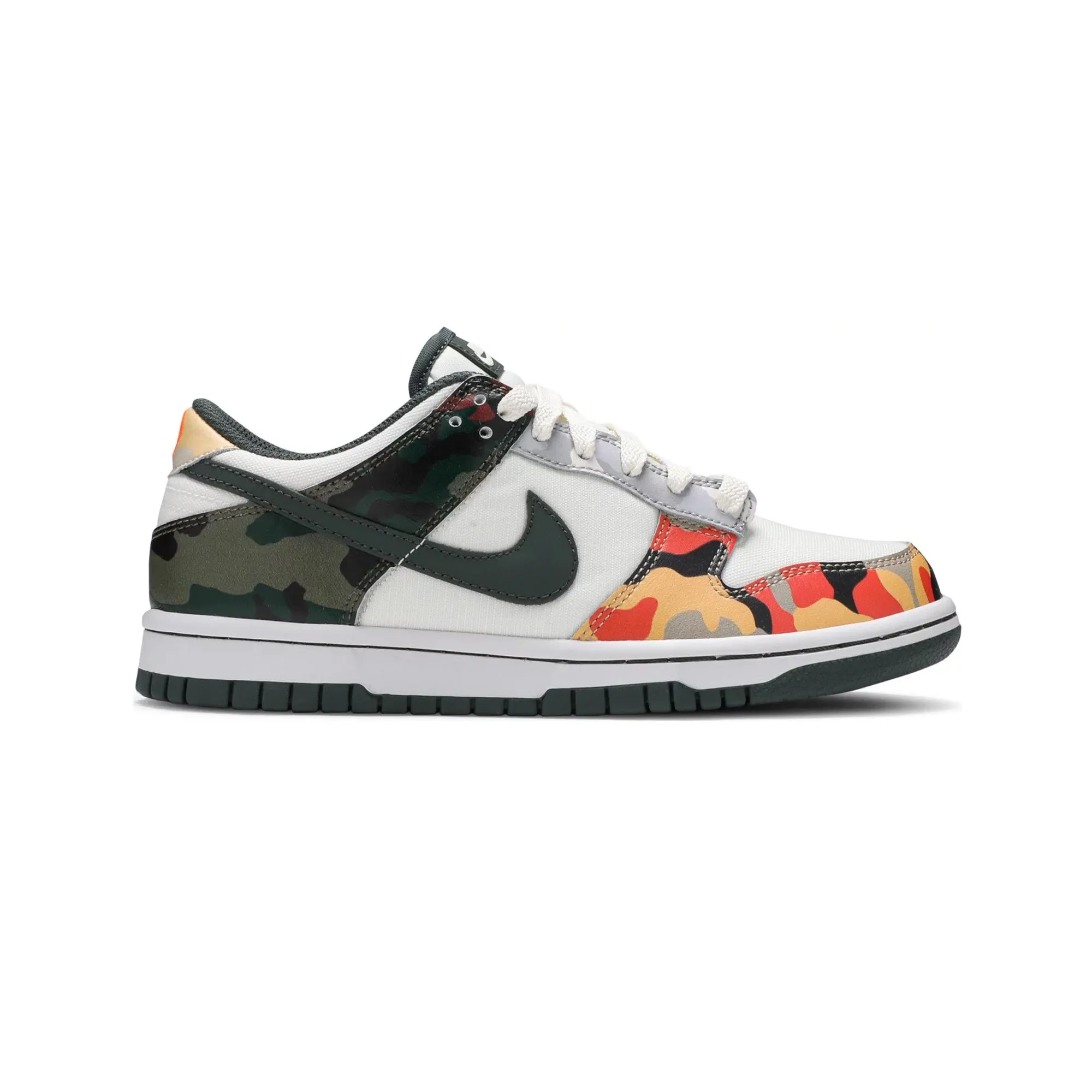 Dunk Low SE 'Sail Multi Camo' GS photo shoot