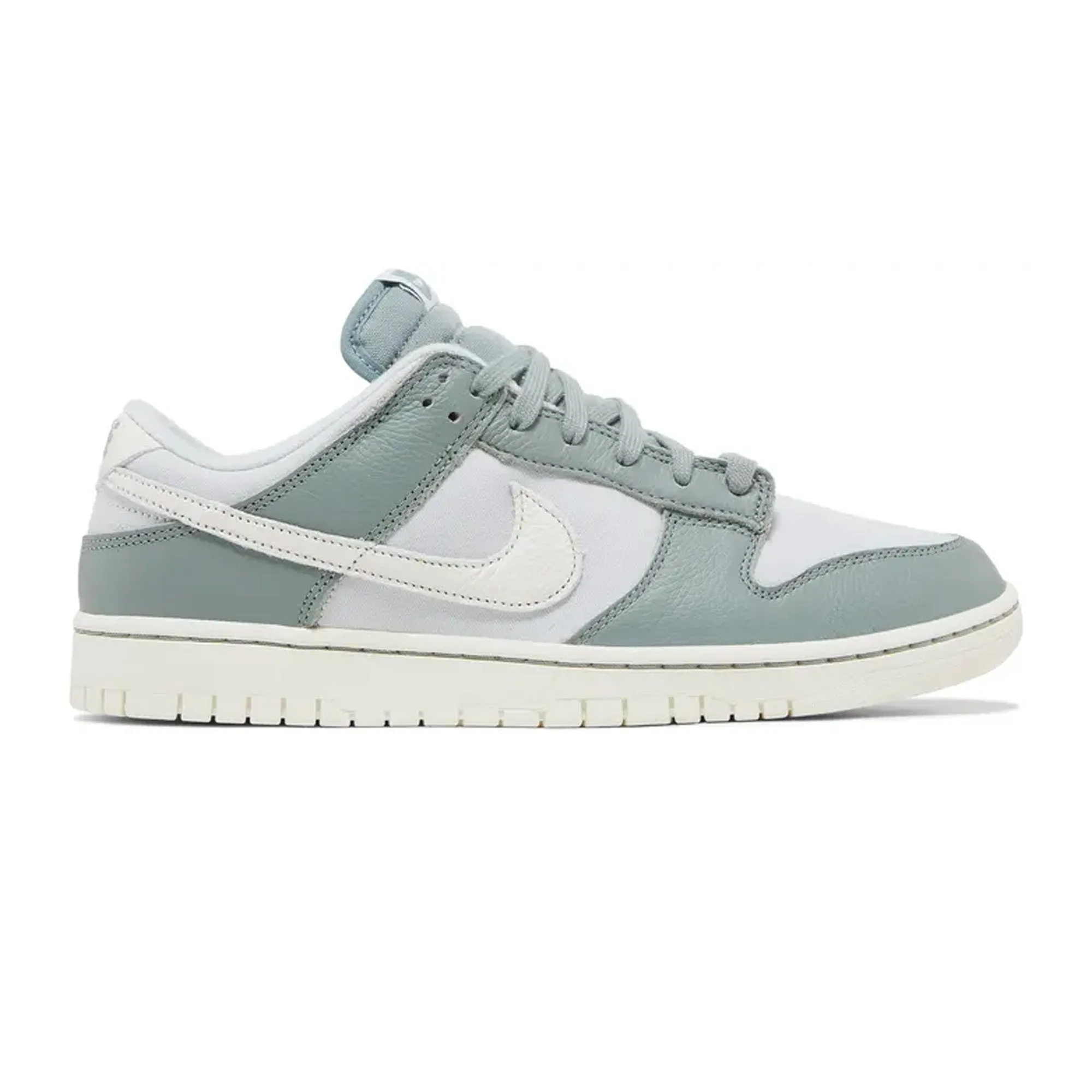 Nike Dunk Low 'Mica Green' (2023) Modern Quick Dash