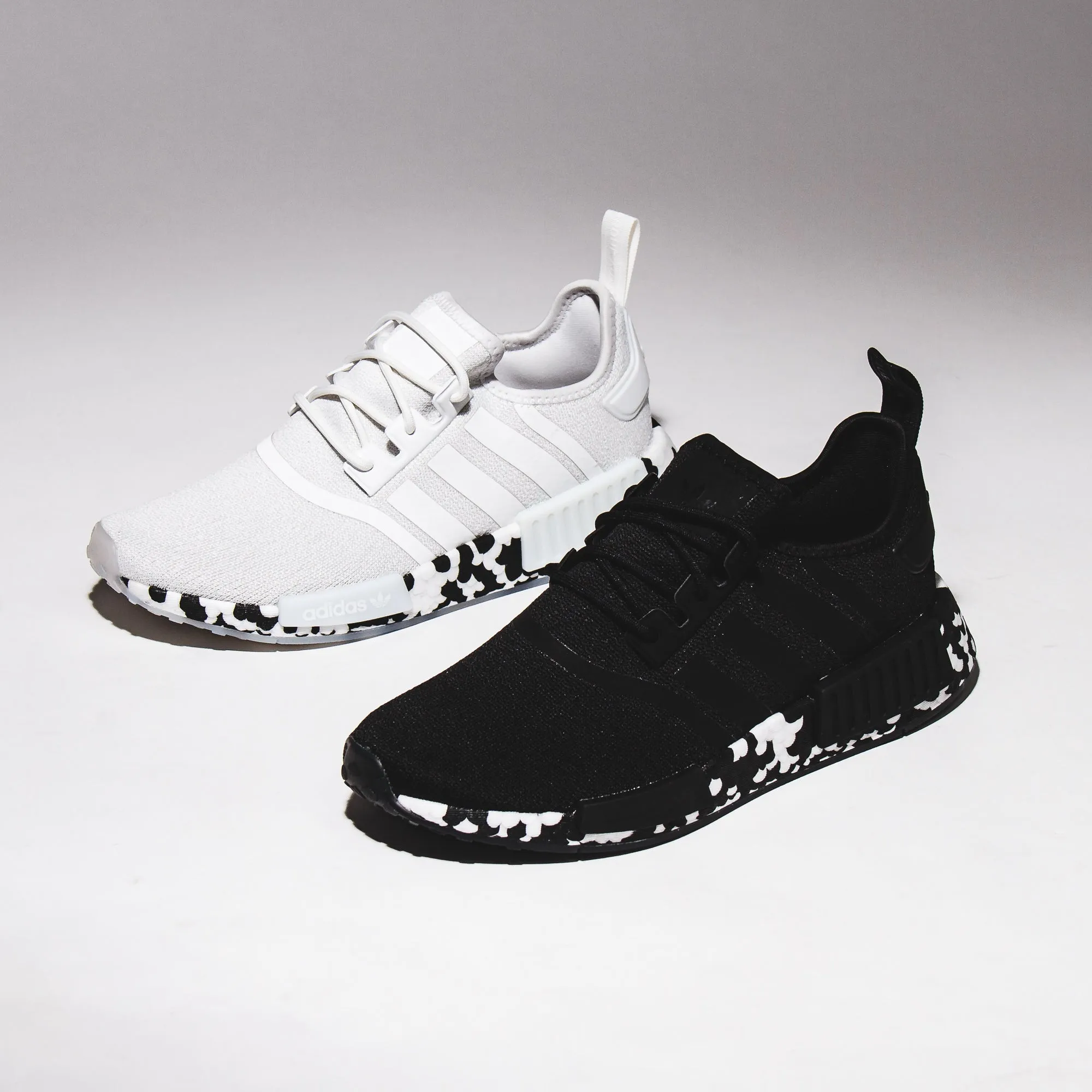 Adidas Originals Men NMD R1 Boost White GZ4307 Deep Grip Year Trust