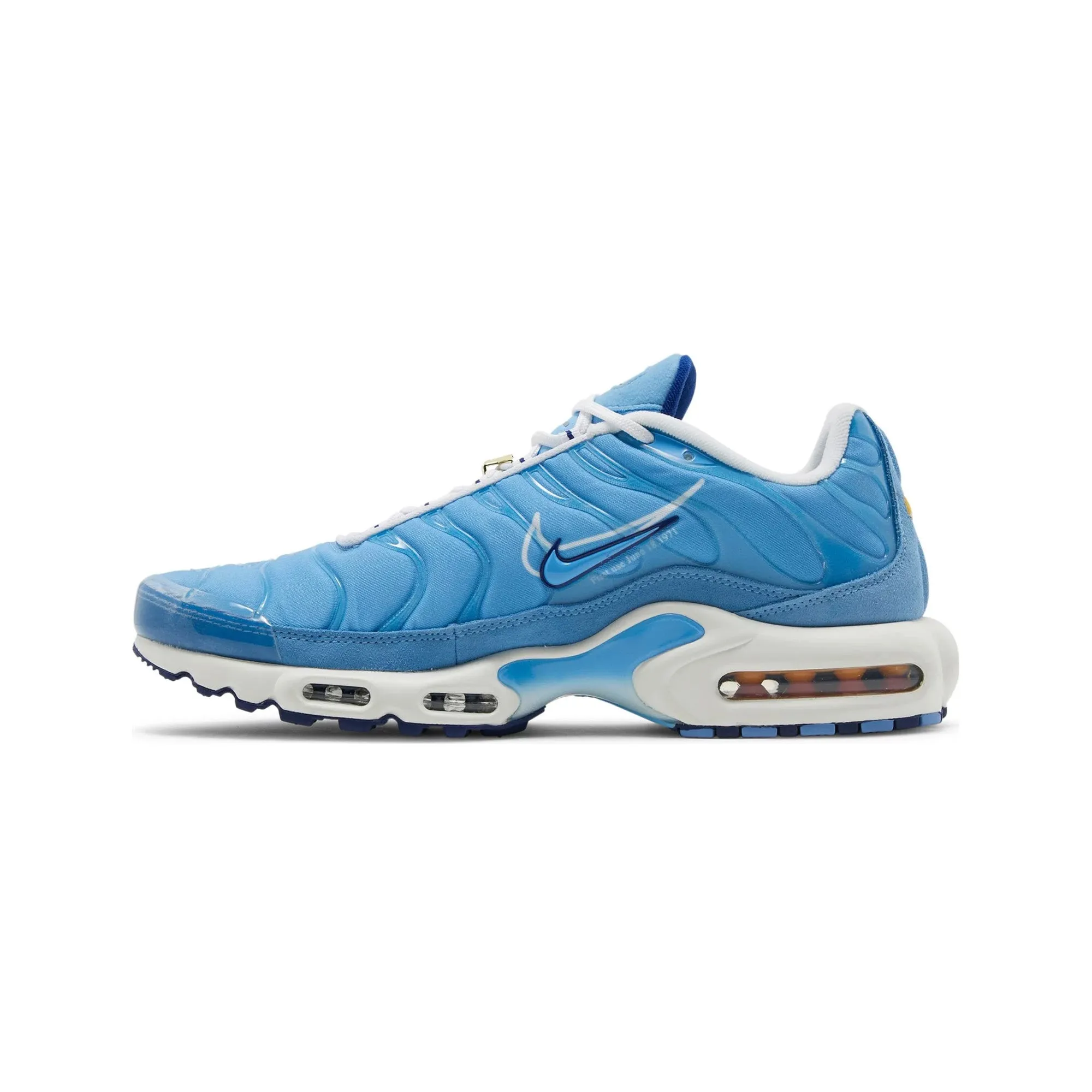 Air Max Plus SE 'First Use' Lightweight Form Road Trip Chic Cool