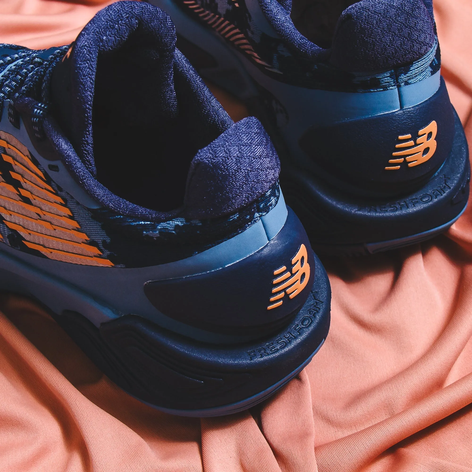 New Balance Basketball Unisex TWO WXY V5 Navy BB2WYBT5 Swim Edge Rock Path