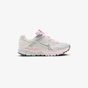 Queen Fit Wmns Zoom Vomero 5