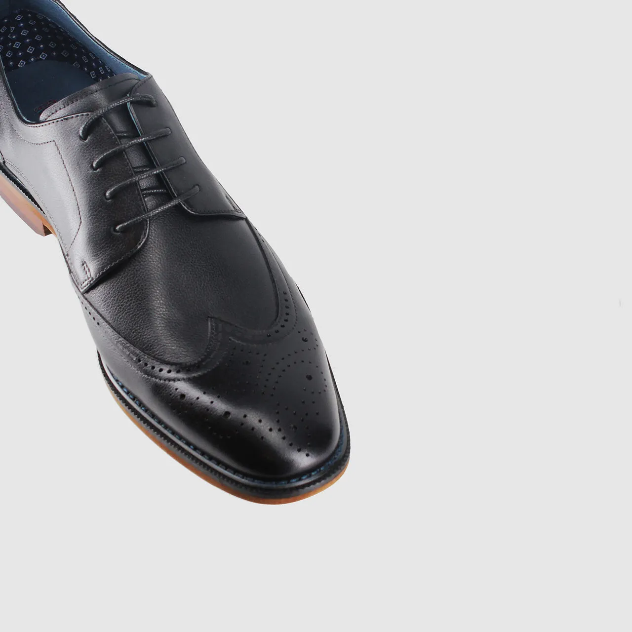 Charles Dress Shoes Black Shiny look Urban Shade