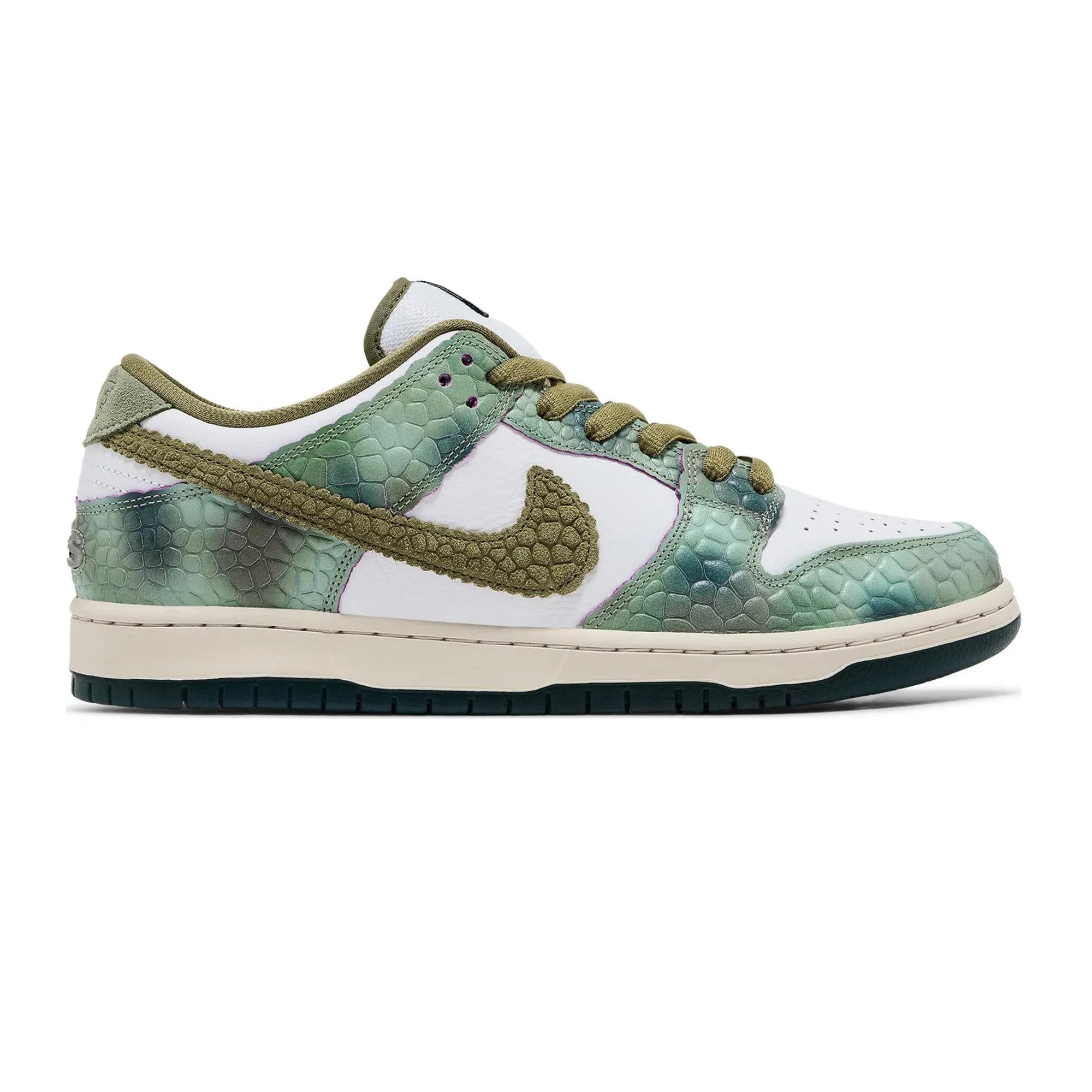 White Clean Nike SB Dunk Low Alexis Sablone 'Chameleon' (2024)