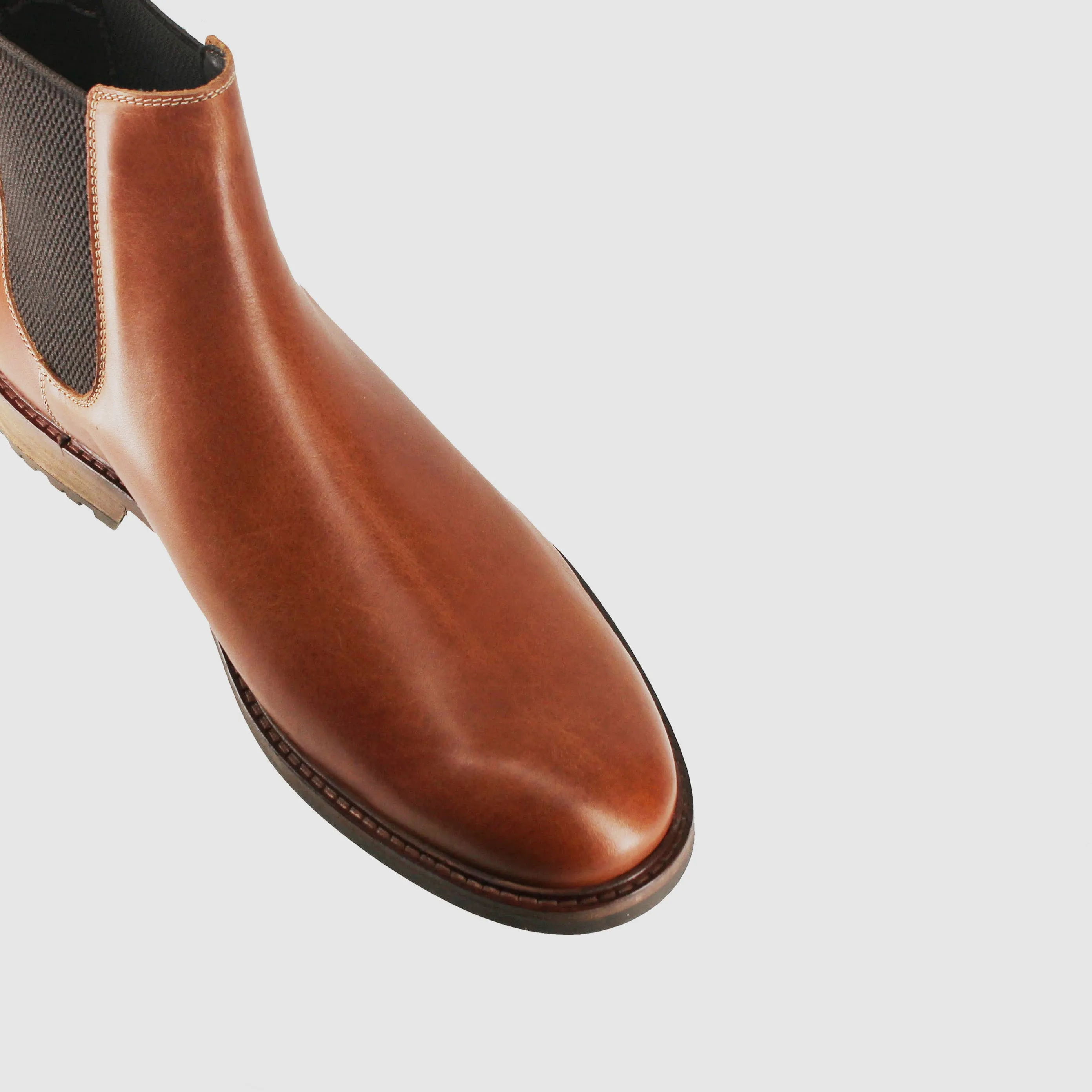 Weekend Adventure Bern Chelsea Boots Tan
