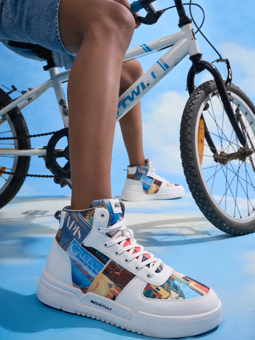 Motion Balance Anti Microbial Lining Men's White Graphic Print  Sneakers IX6018