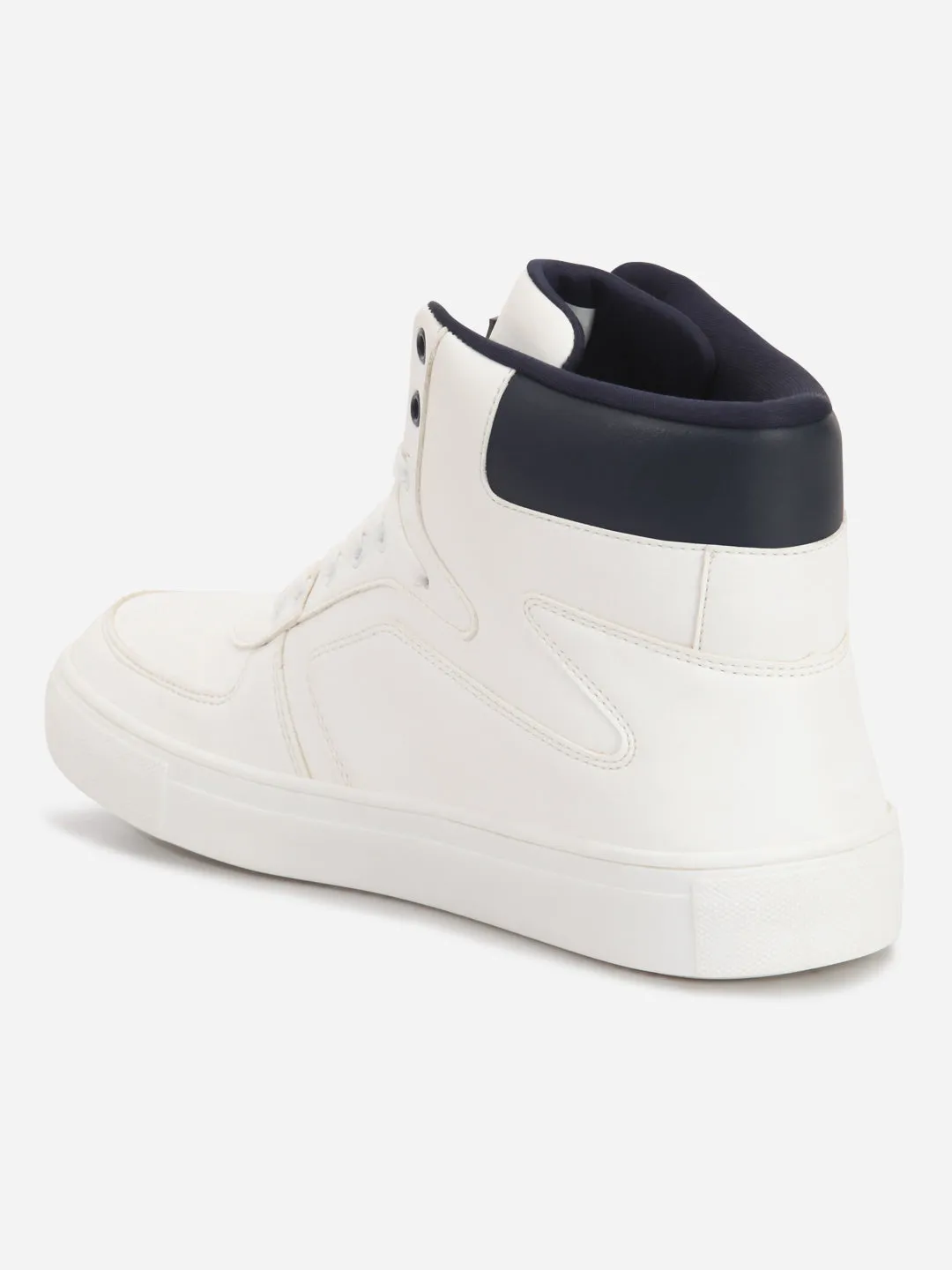 Secure lacing system Men's White Ankle Top Active Graphic Sneaker (IX1063)
