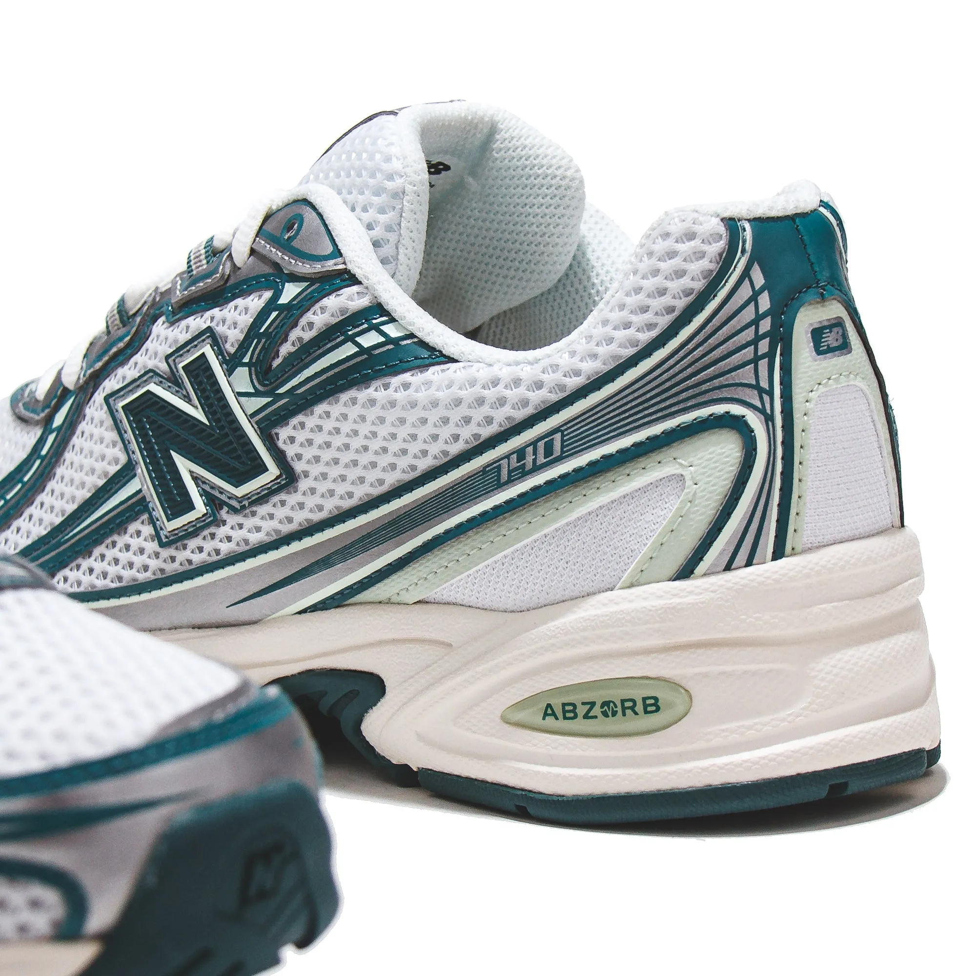 Cushioned Footbed Color Play New Balance Unisex 740 White Green U740GR2